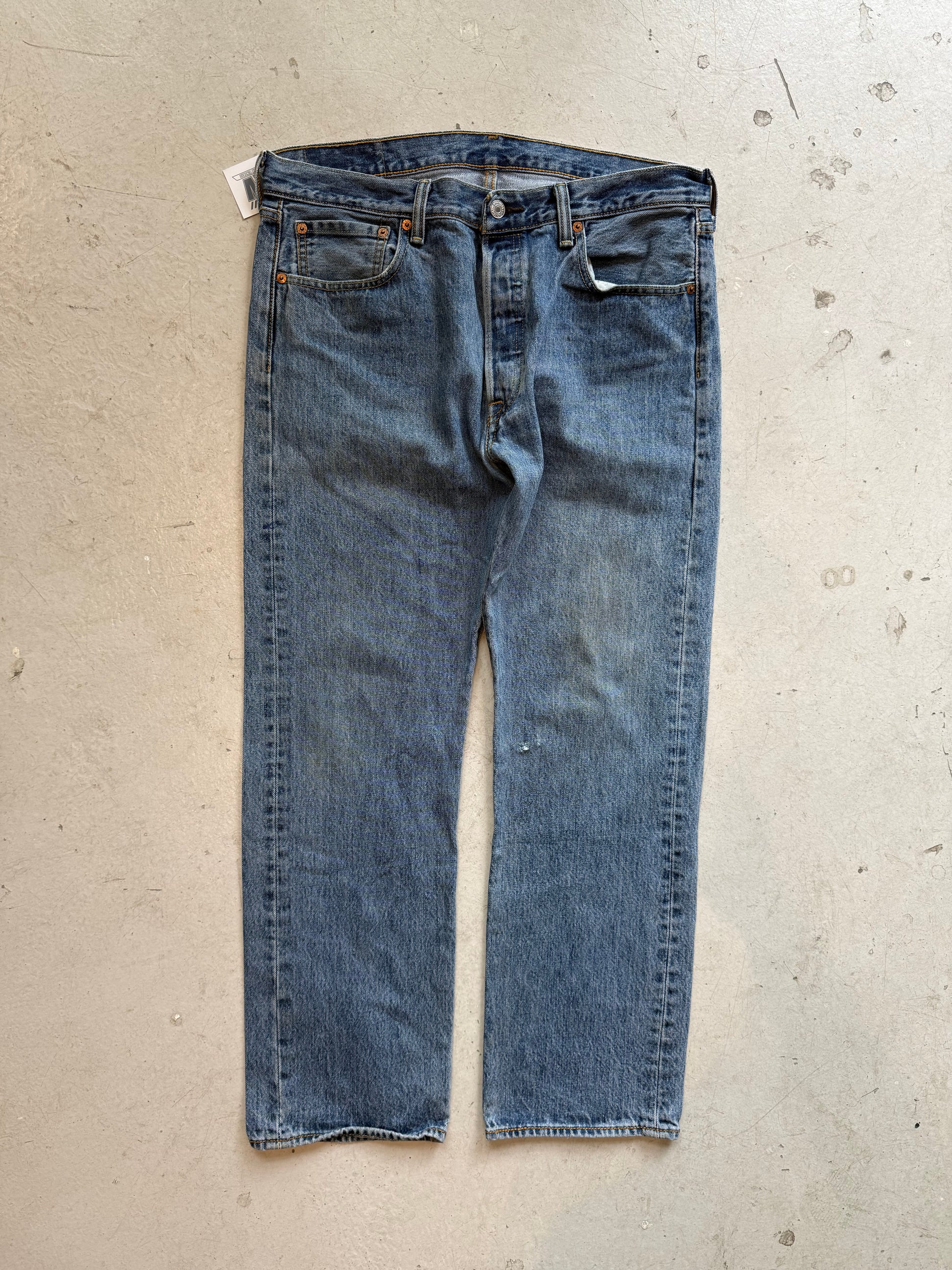 Levi’s 501 vintage jeans W34/L29 – klassisk straight fit denim blå 90’erne - Re:Junk Vintage