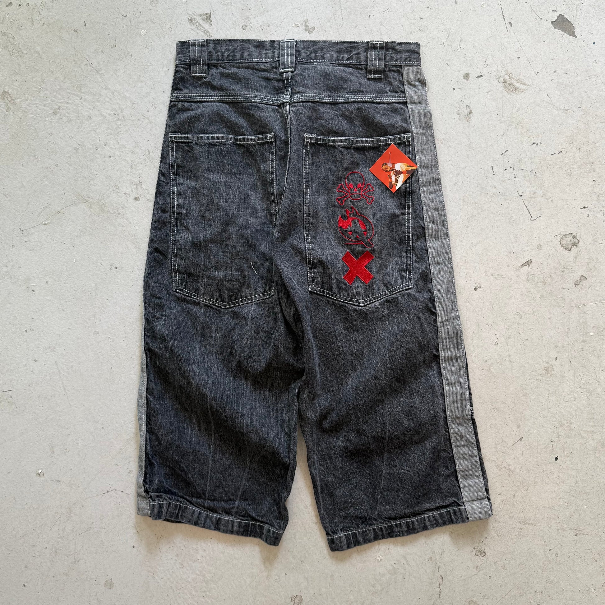 W27: Vintage denim jorts – loose fit workwear shorts - Re:Junk Vintage