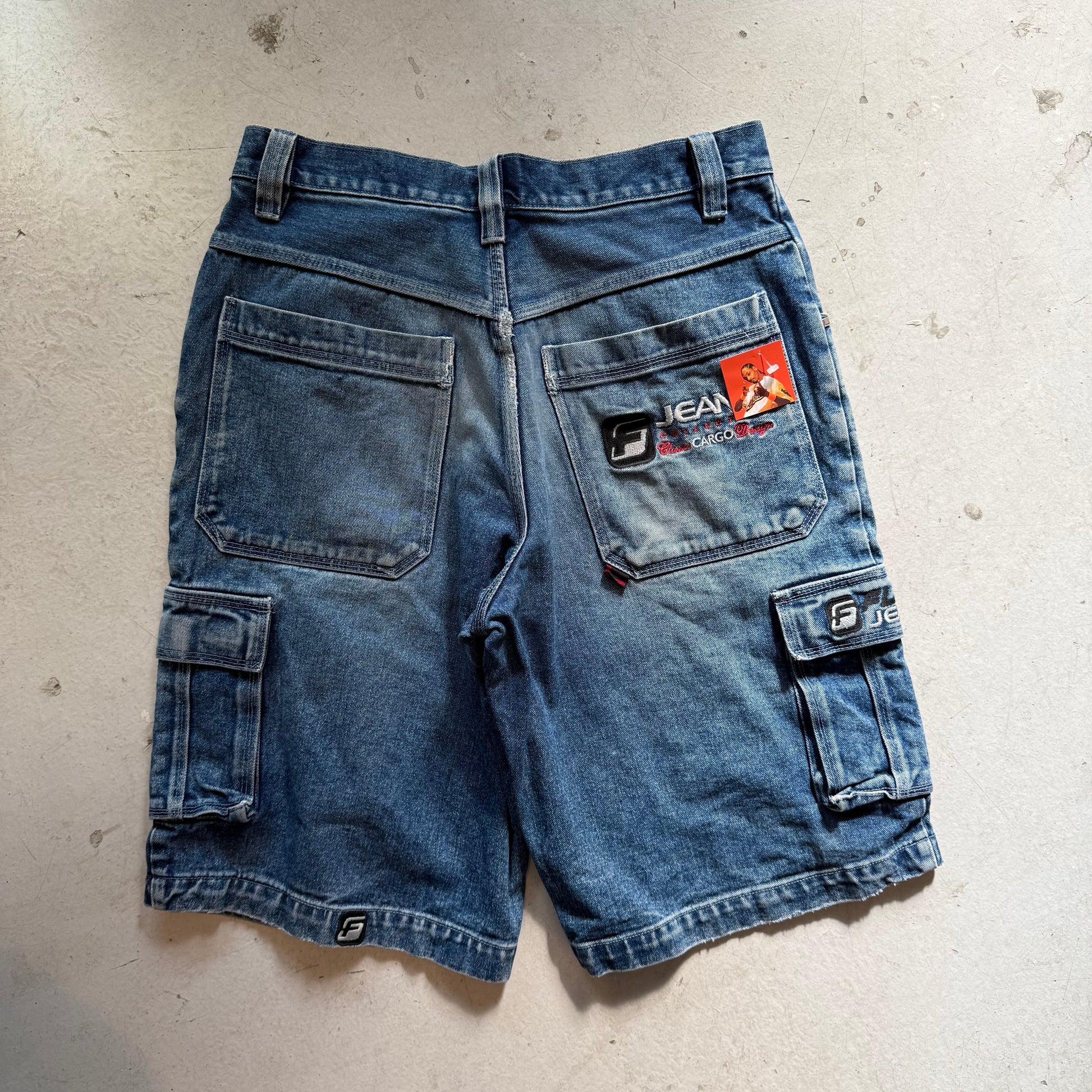 W34: Vintage denim jorts – loose fit workwear shorts - Re:Junk Vintage