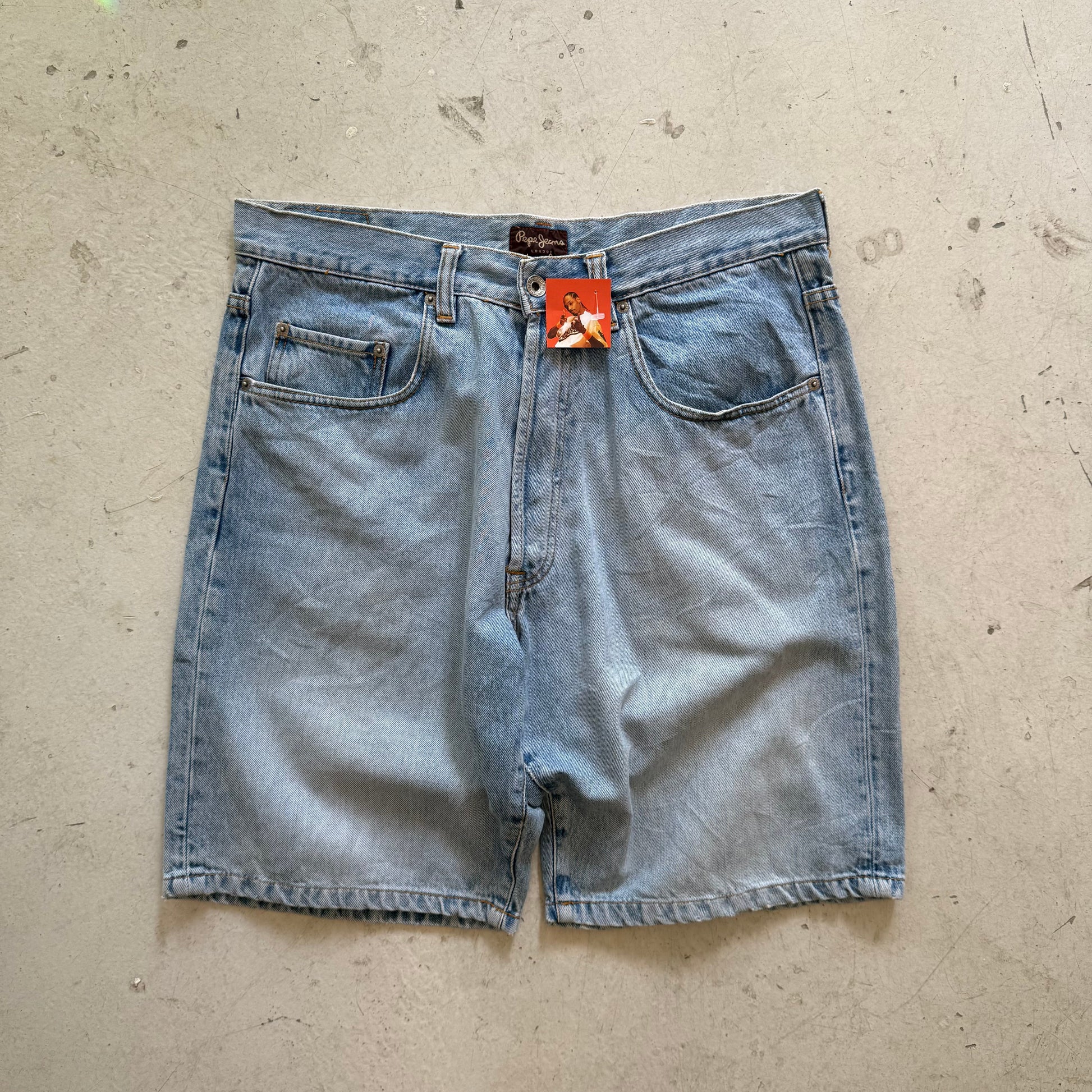 W36: Vintage denim jorts – loose fit workwear shorts - Re:Junk Vintage