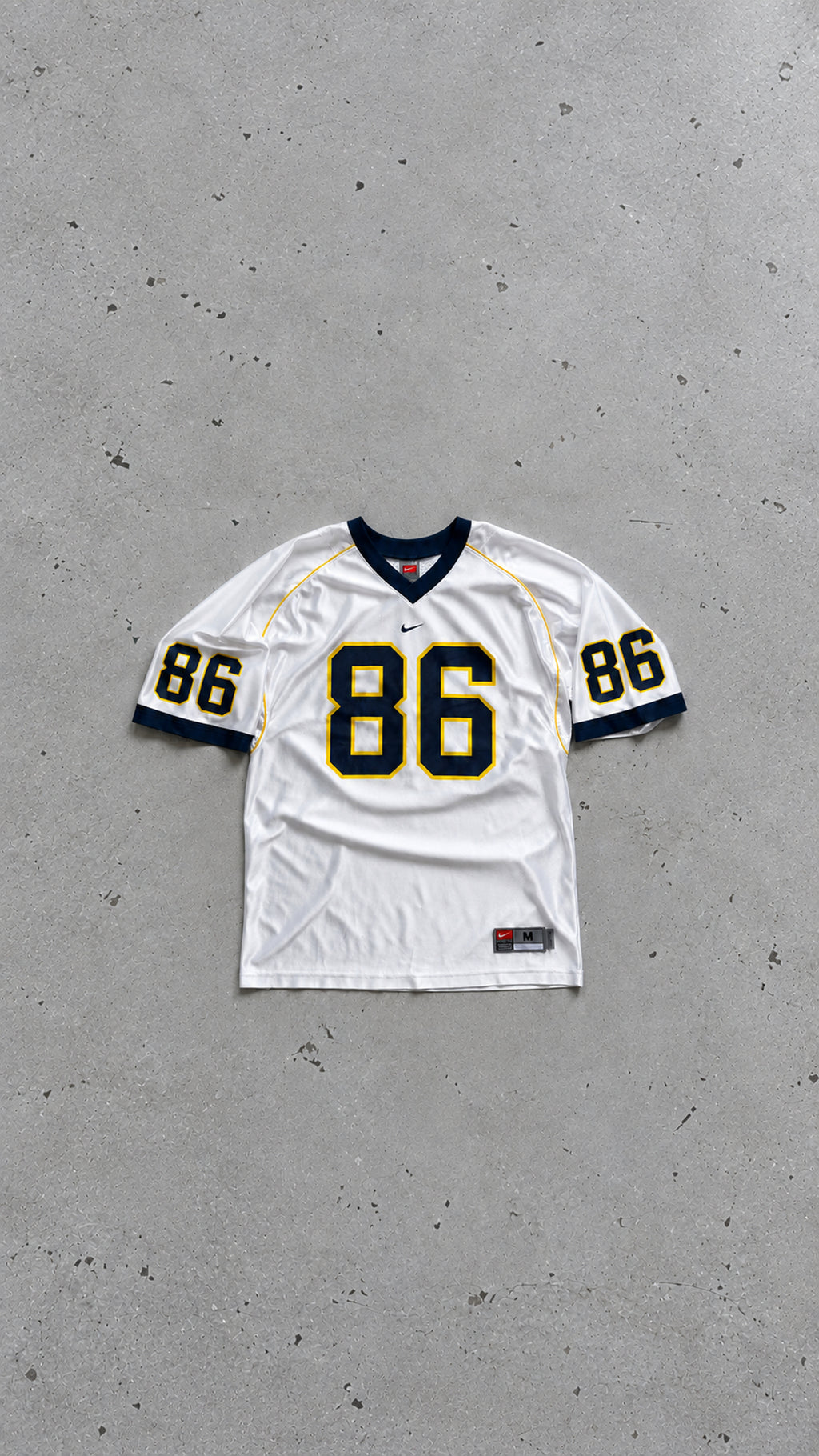 Nike Team | football jersey nr. 86 | hvid/navy/gul | M