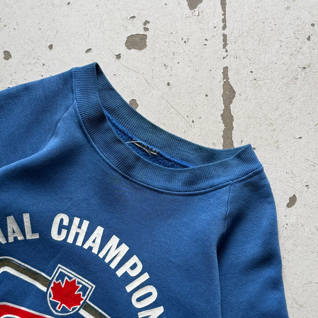 90s Made in Canada | crewneck | blå | medium - Re:Junk Vintage