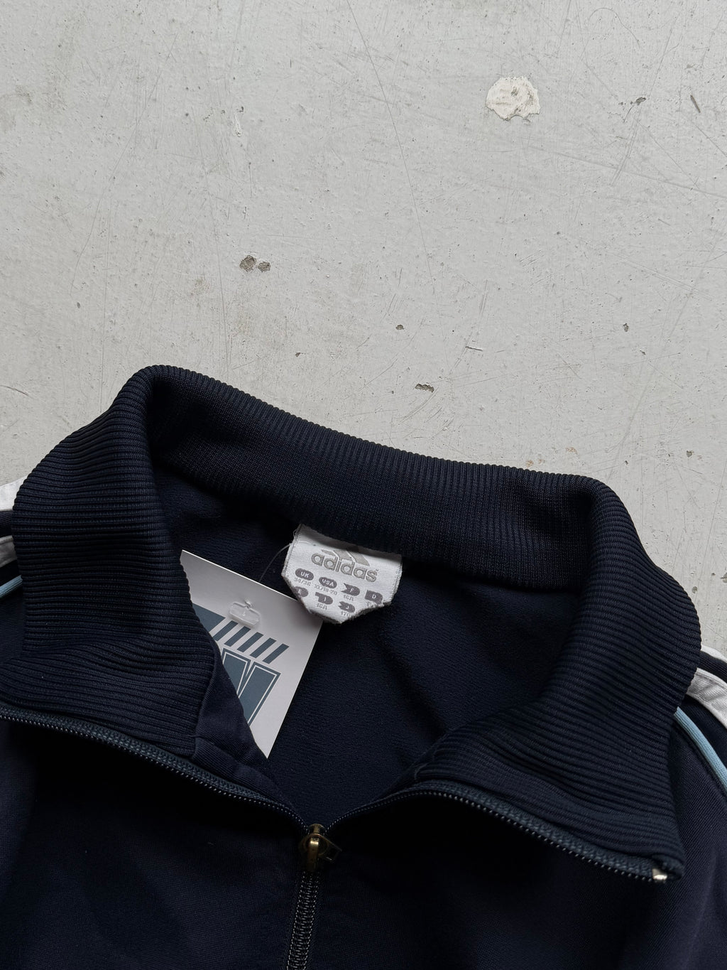 Adidas | vintage track jacket | navy | L