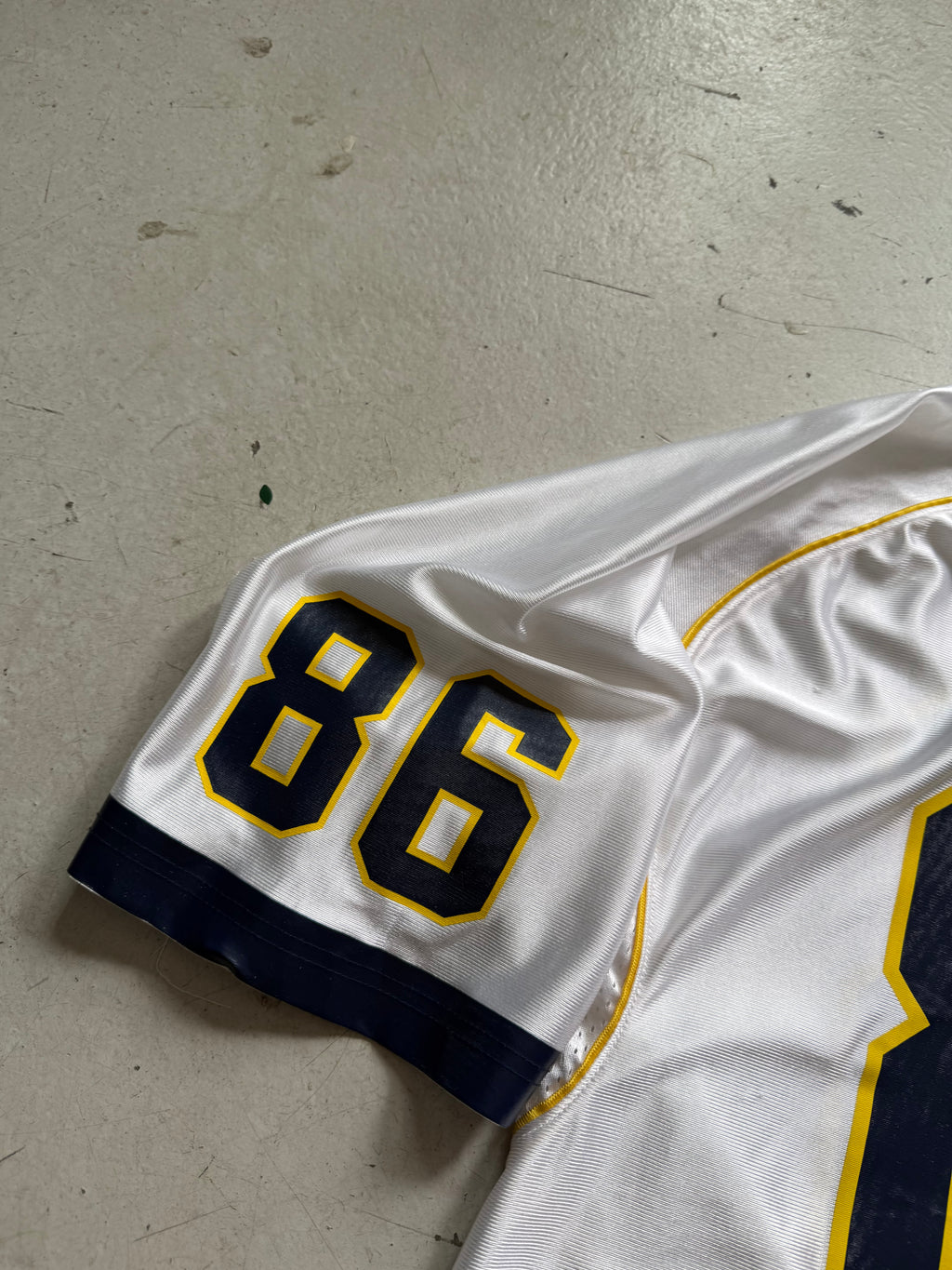 Nike Team | football jersey nr. 86 | hvid/navy/gul | M