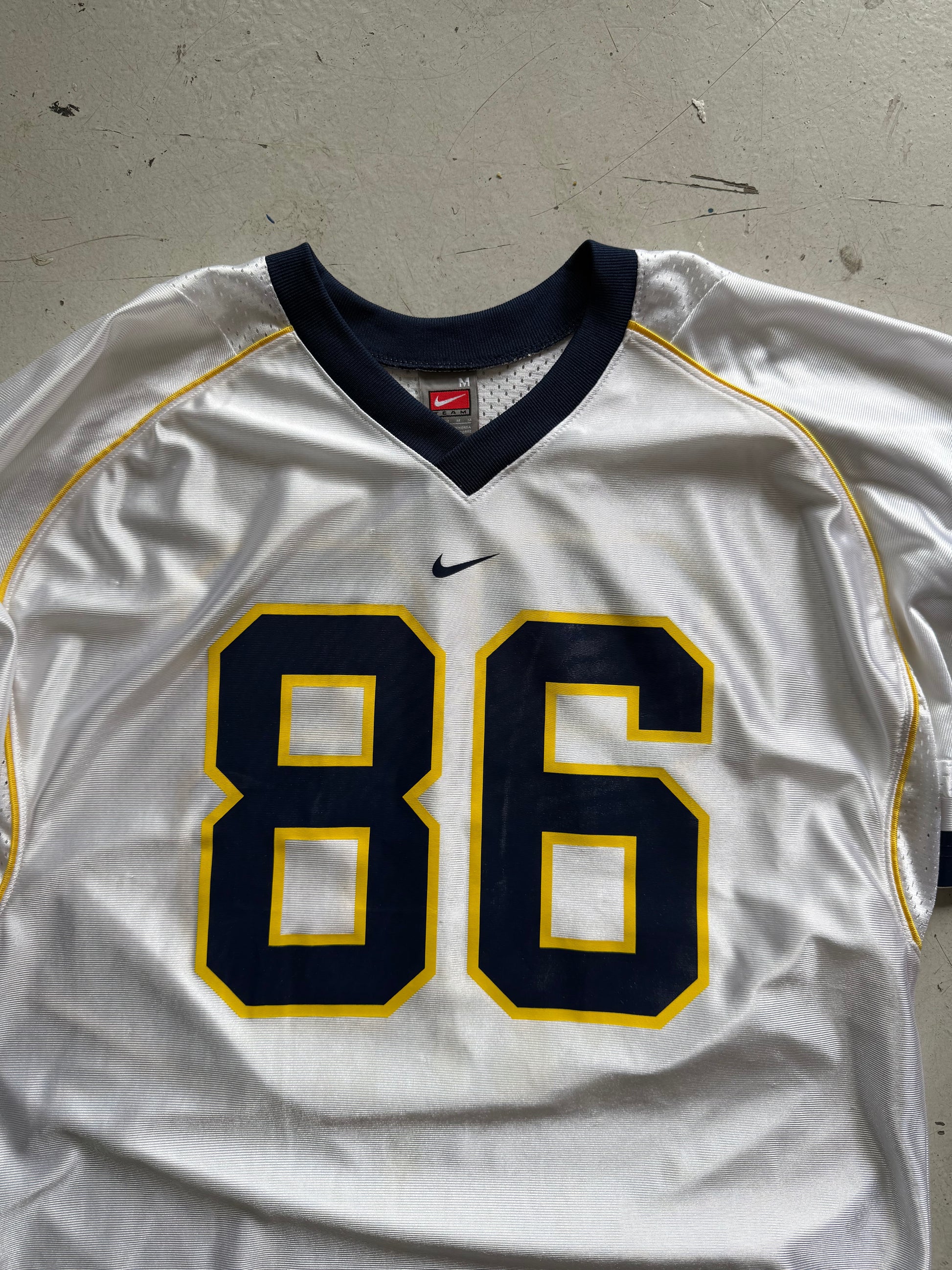 Nike Team | football jersey nr. 86 | hvid/navy/gul | M