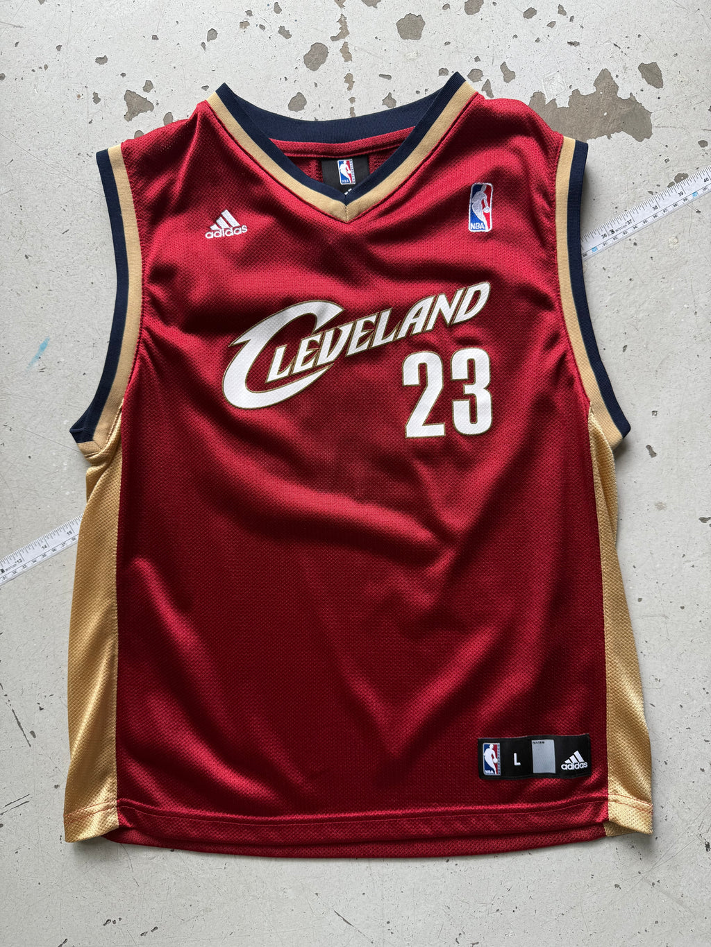 Cleveland Cavaliers |  LeBron James #23 | rød | Small