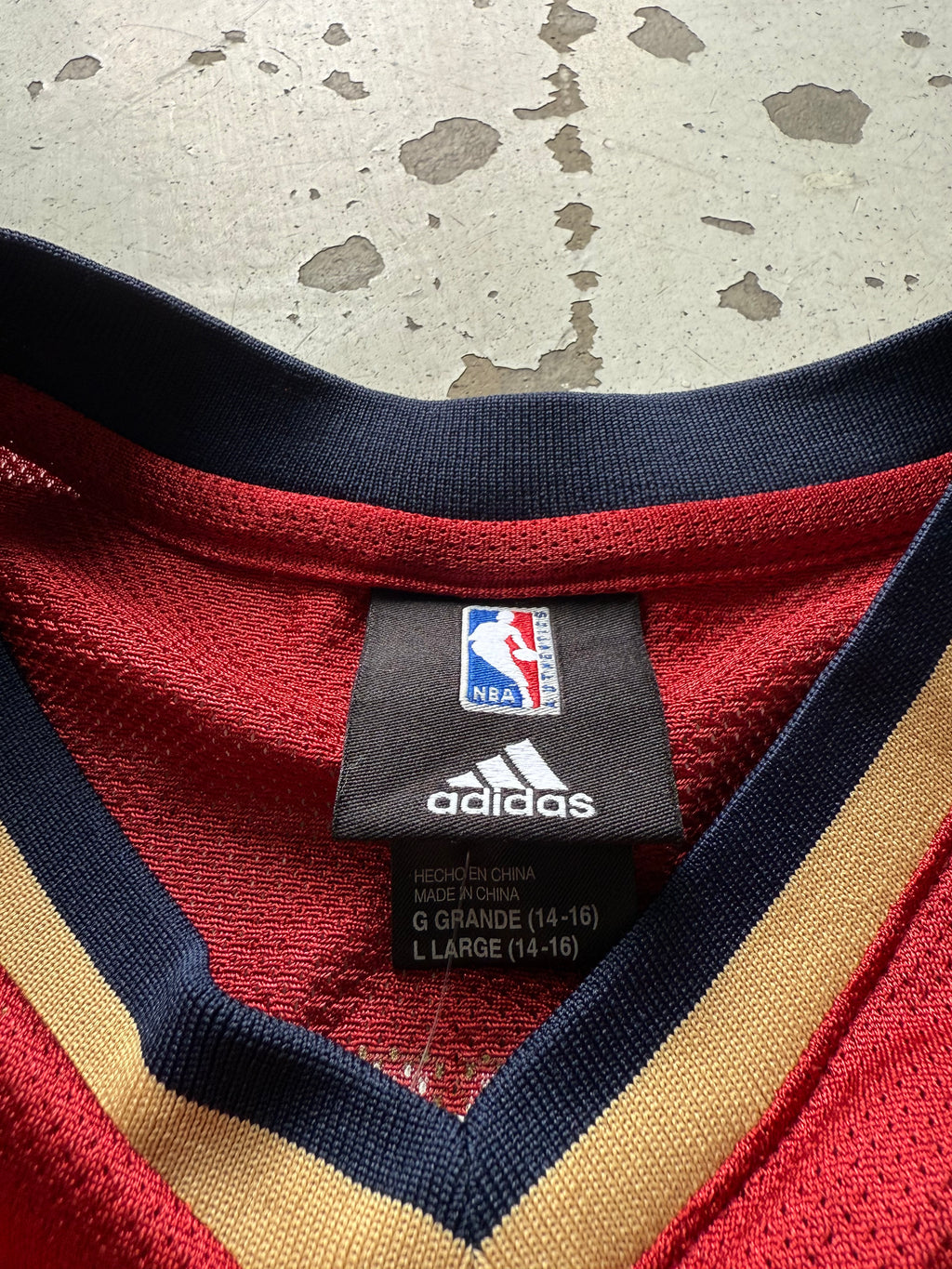 Cleveland Cavaliers |  LeBron James #23 | rød | Small