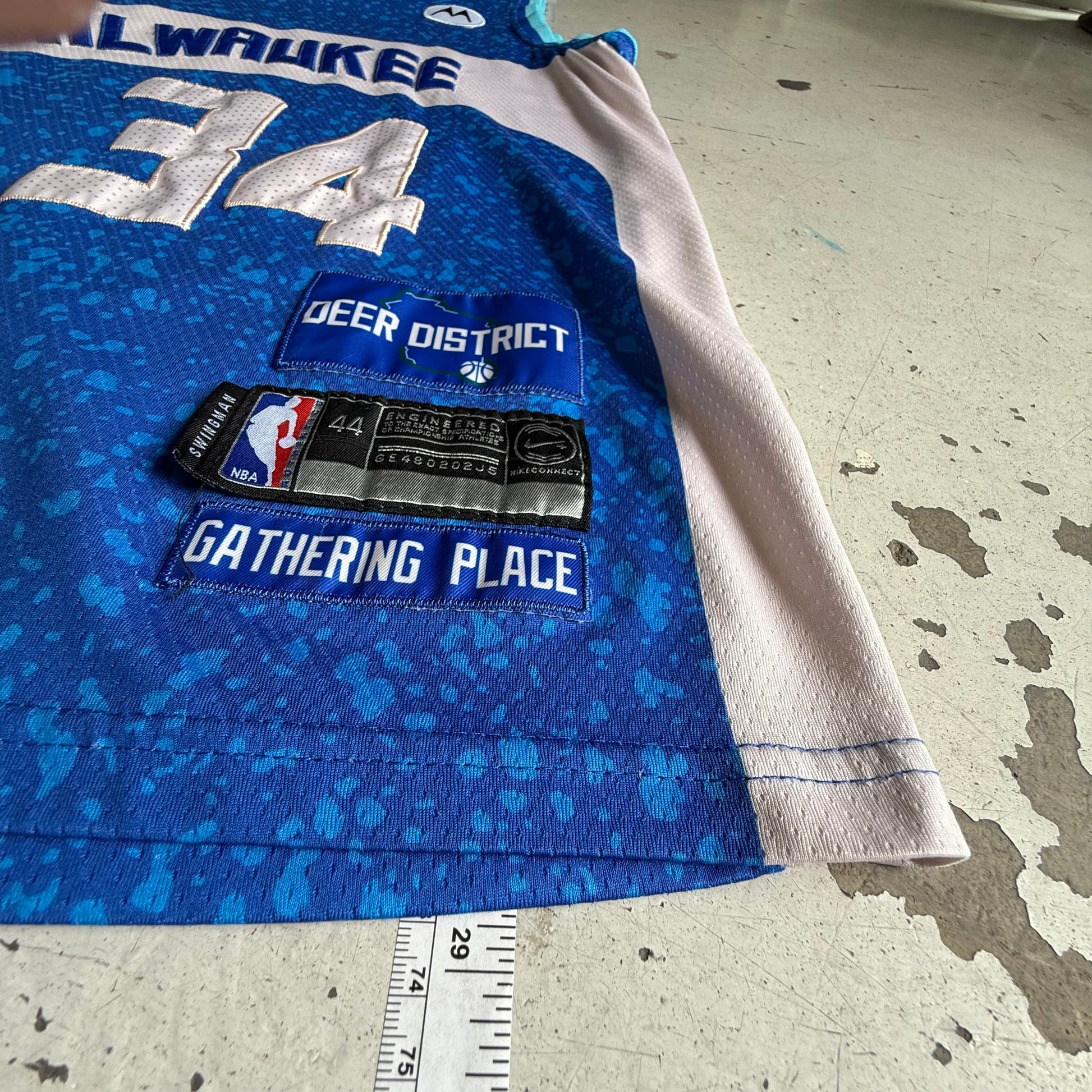 Nike | Antetokounmpo 34 jersey | blå/hvid | M (44)