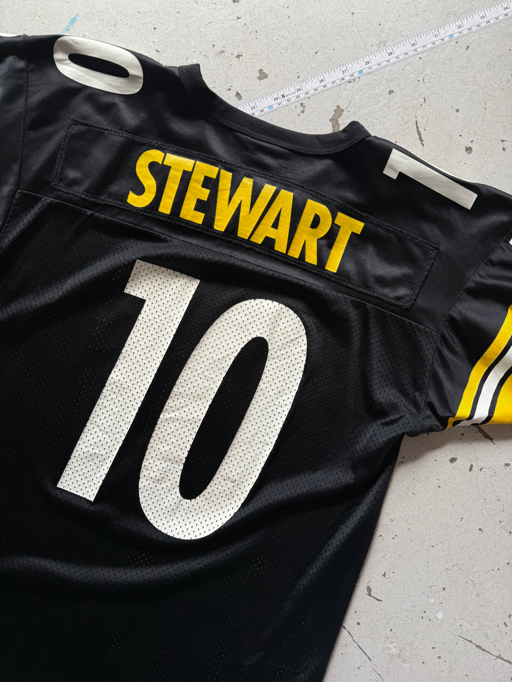 NFL | Stewart #10 | Sort | M