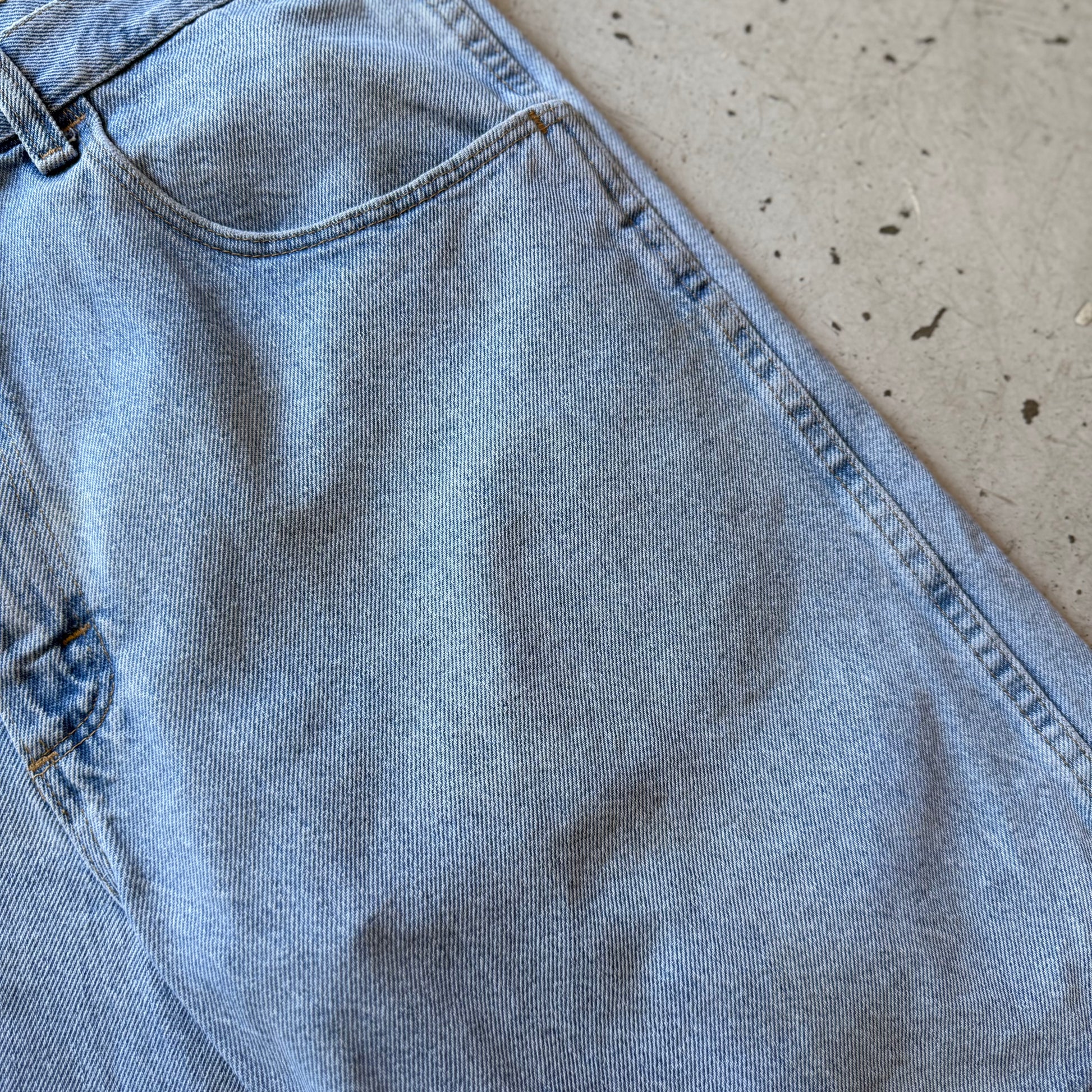 Wrangler | denim shorts | lys blå | W34