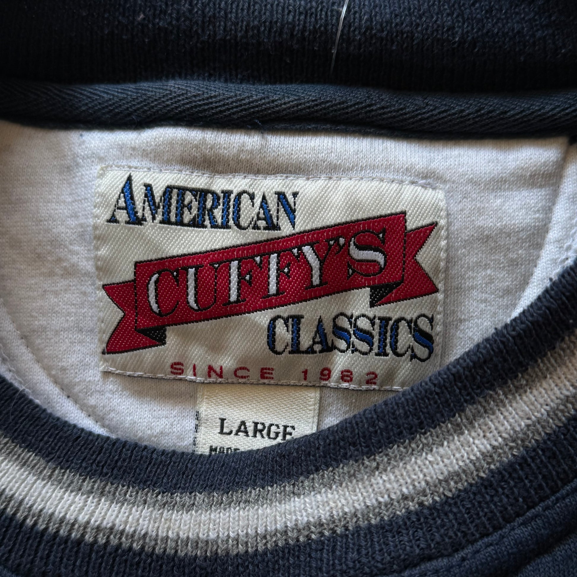 00's  | crewneck | navy | L