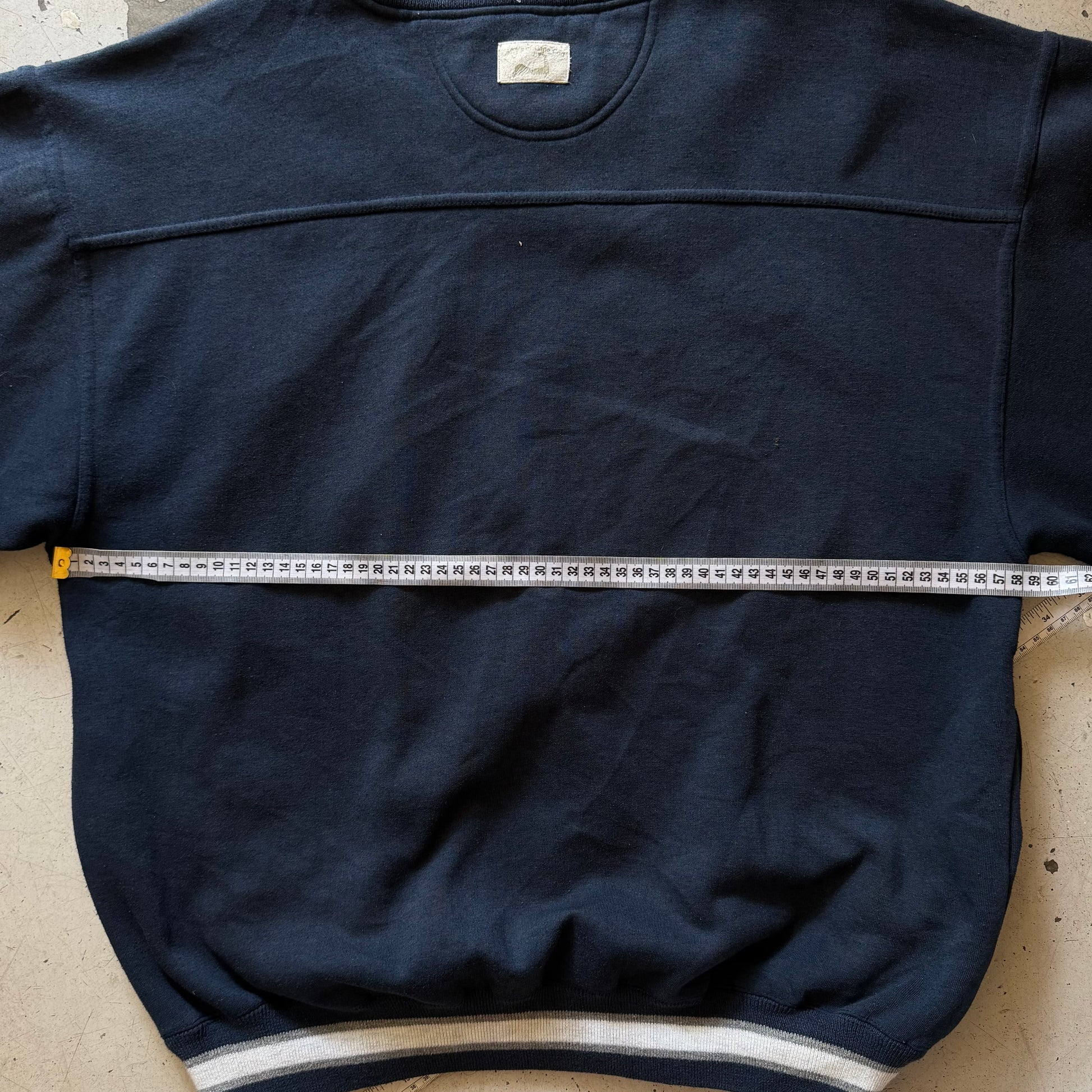 00's  | crewneck | navy | L