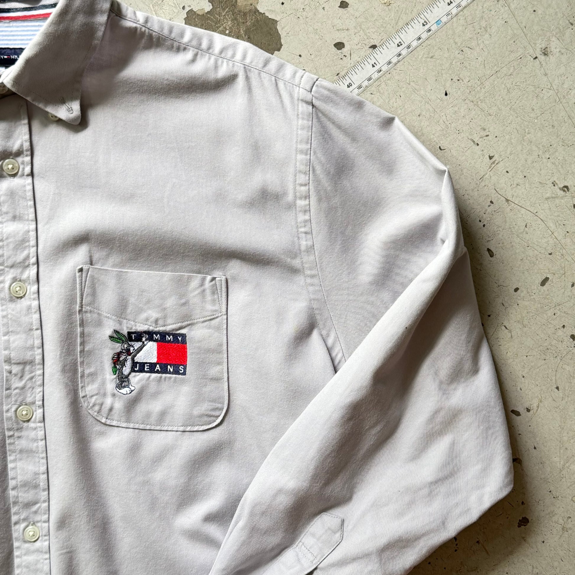 Tommy Hilfiger Jeans | Bugs Bunny skjorte | grå | L