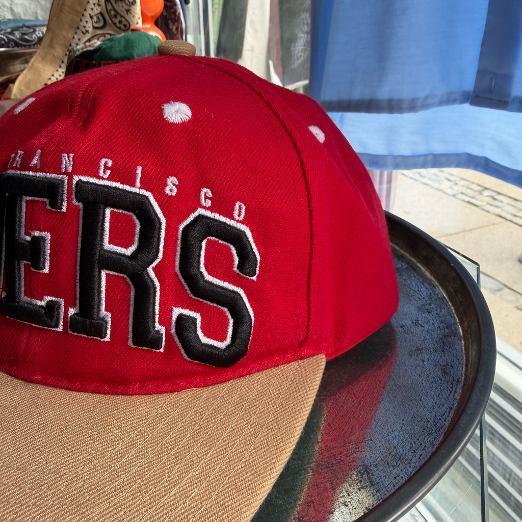 49'ers | Snapback Cap | rød | one size