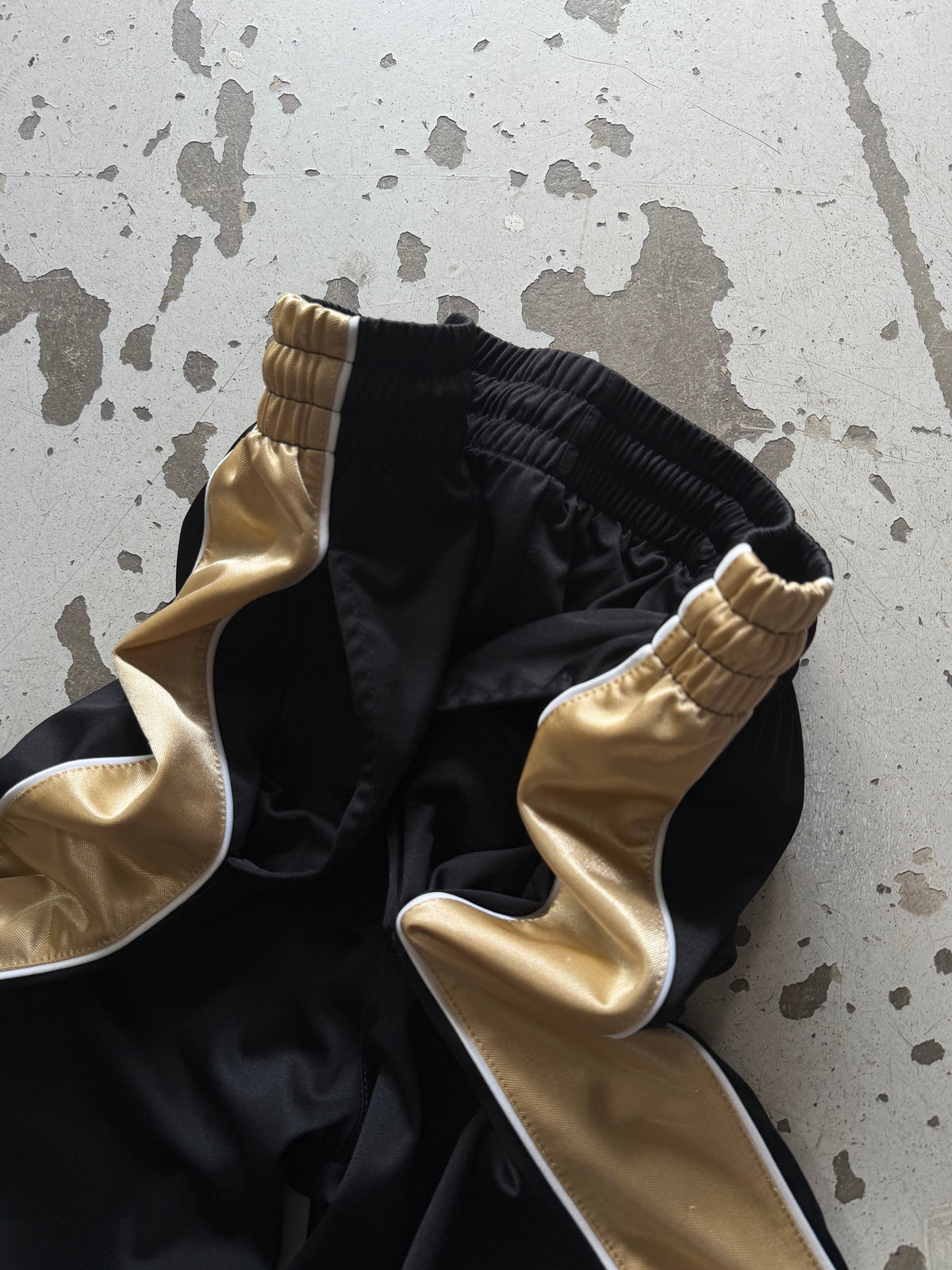 NBA | Basketball shorts | Sort/Guld | L