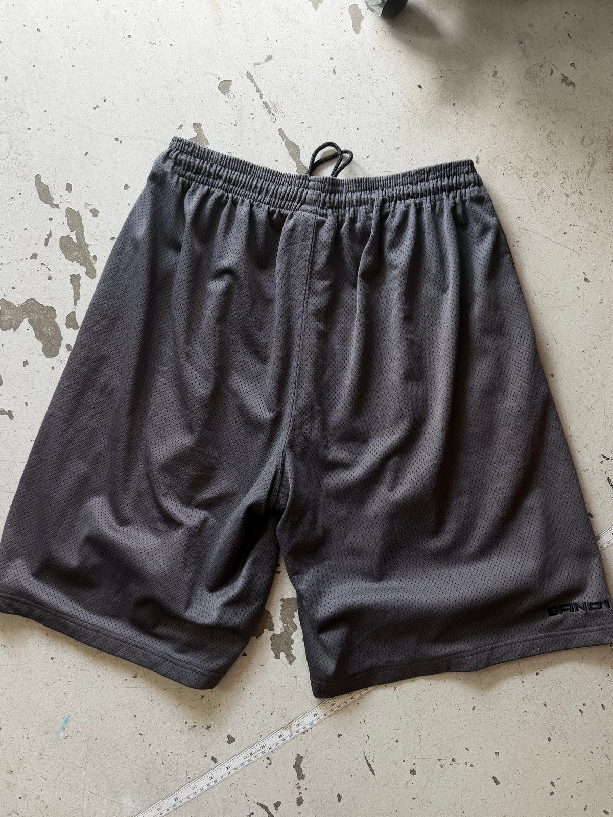AND1 | Vintage basketball shorts | Mørkegrå | XL