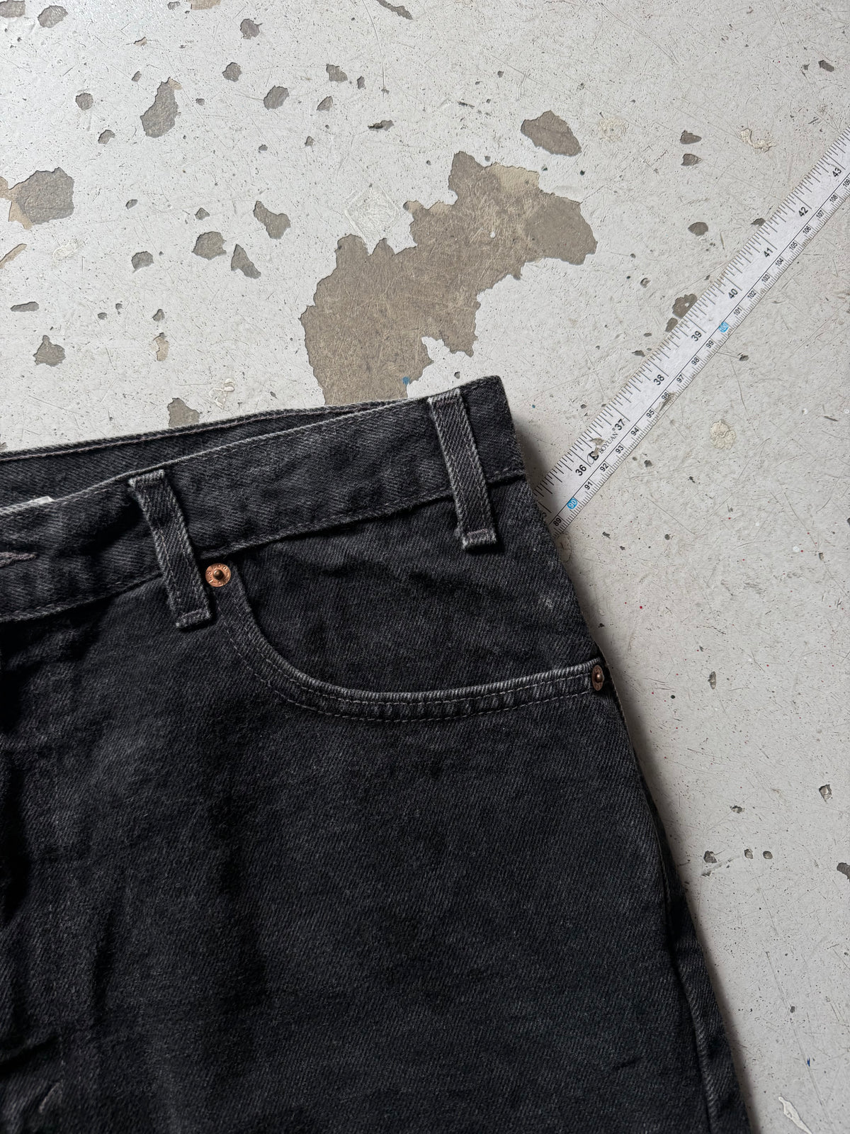 Levi’s 505 | Vintage denim jorts | Sort | W36