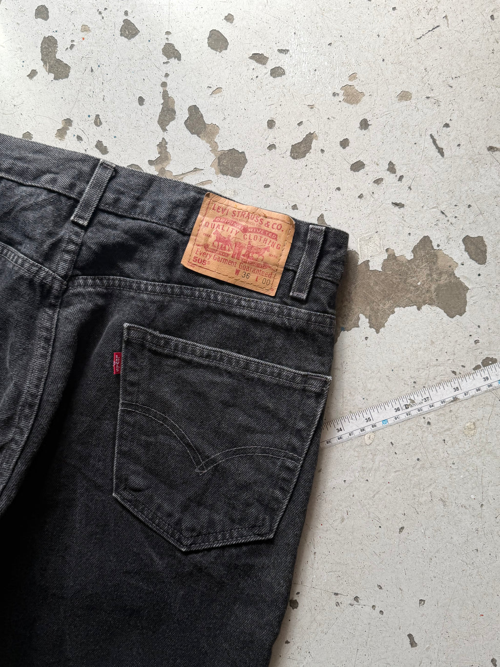 Levi’s 505 | Vintage denim jorts | Sort | W36
