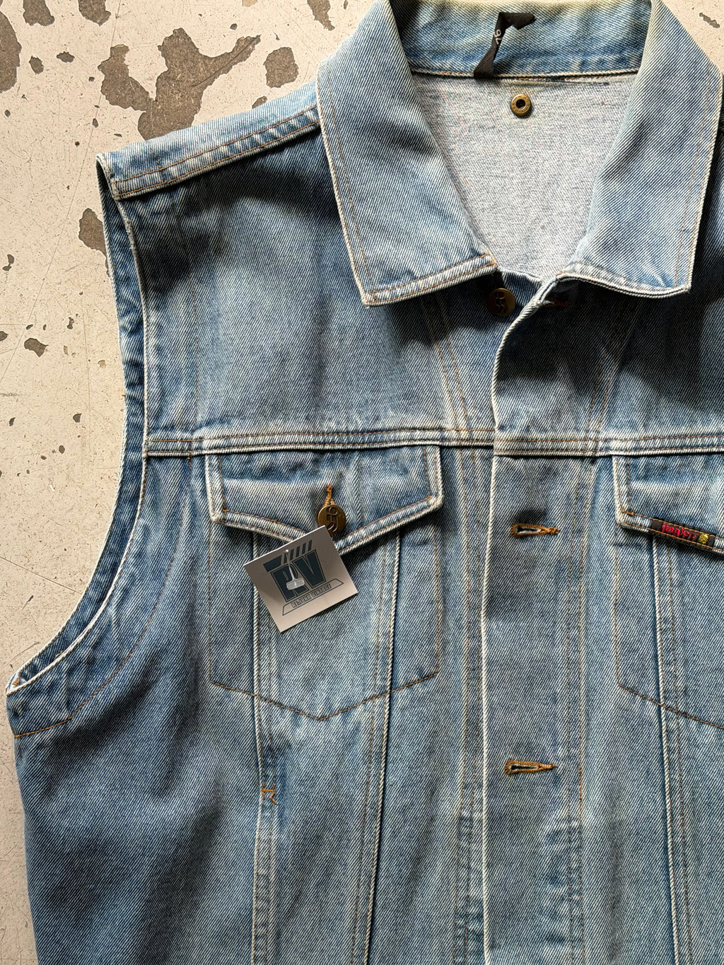Vintage Vest | Denim med broderi | lyseblå | M