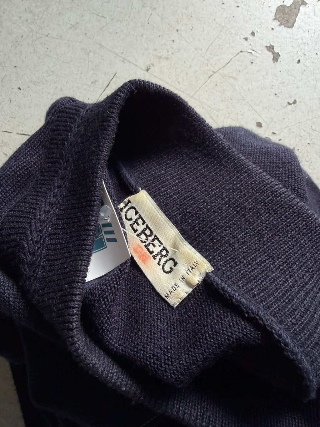 Vintage | ternet striktrøje | navy | L