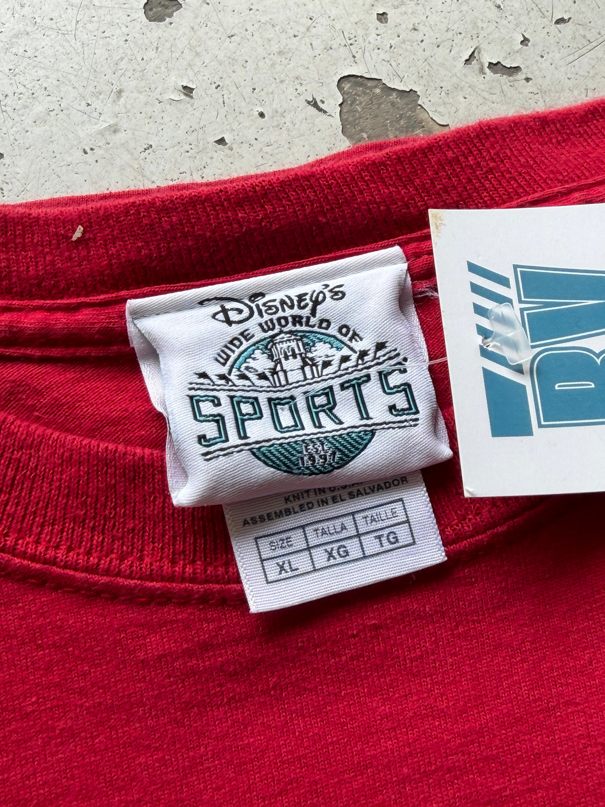Disney | 2008 T-shirt | rød | XL