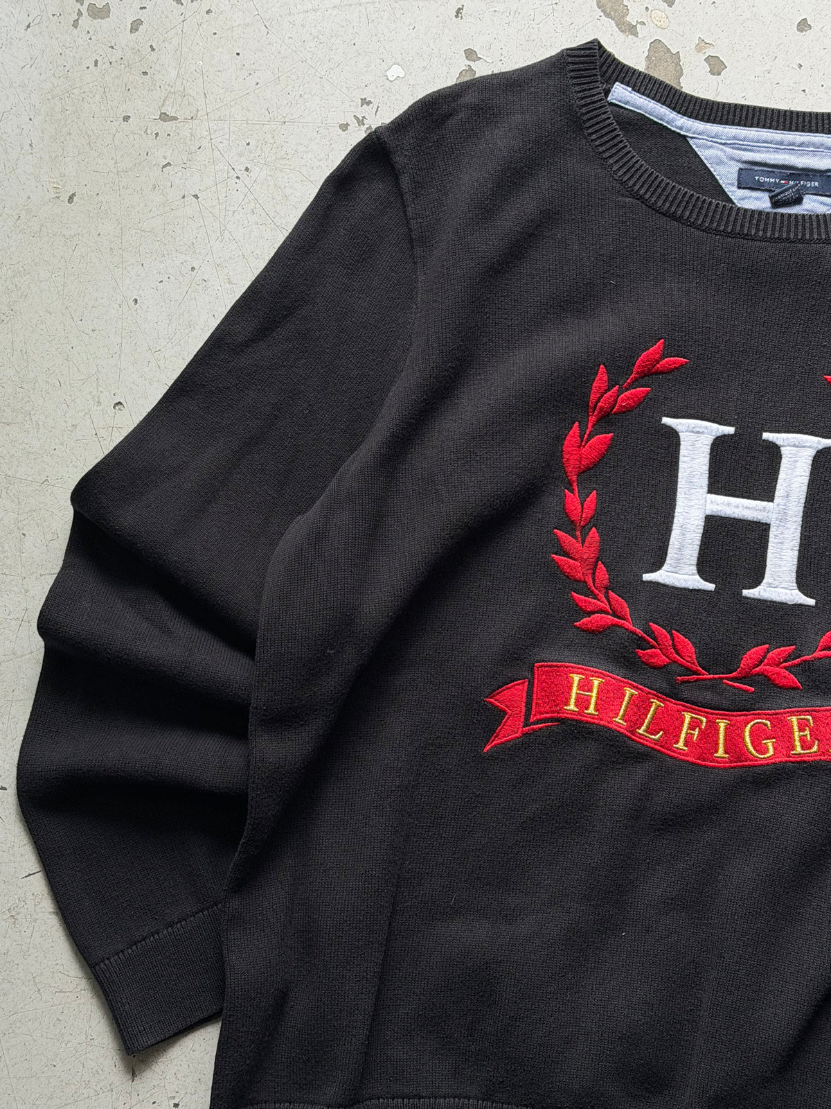 Tommy Hilfiger | Logo Crewneck Sweatshirt | sort | M