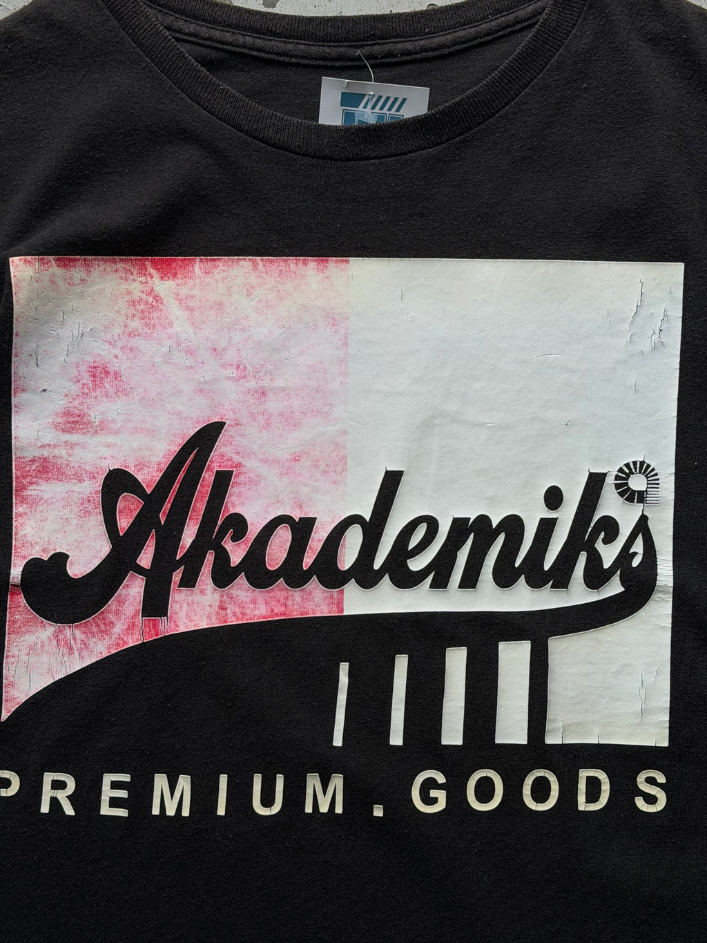 Akademiks | graphic T-shirt | sort| M