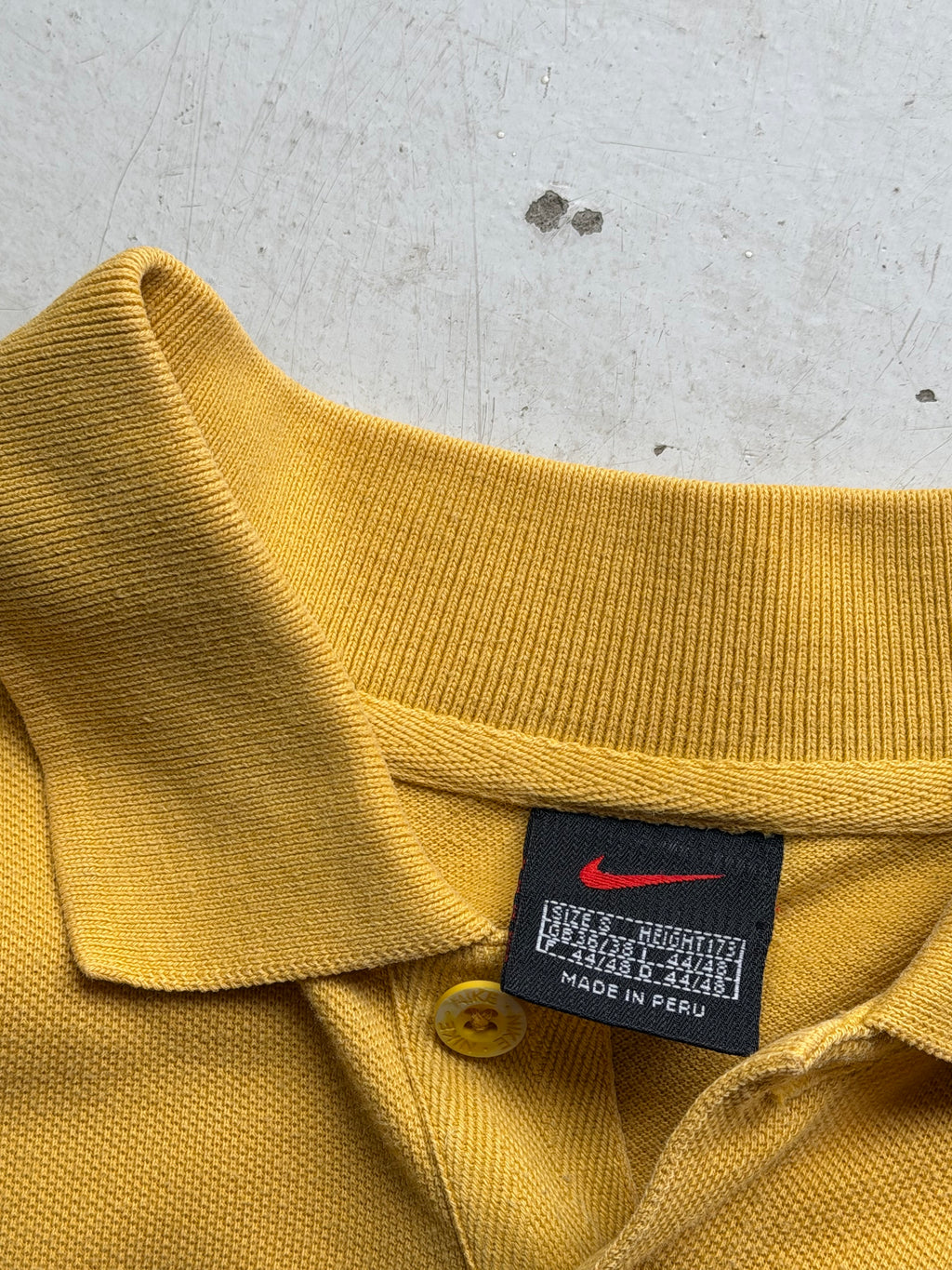 Nike | Vintage poloshirt | Sennepsgul | S