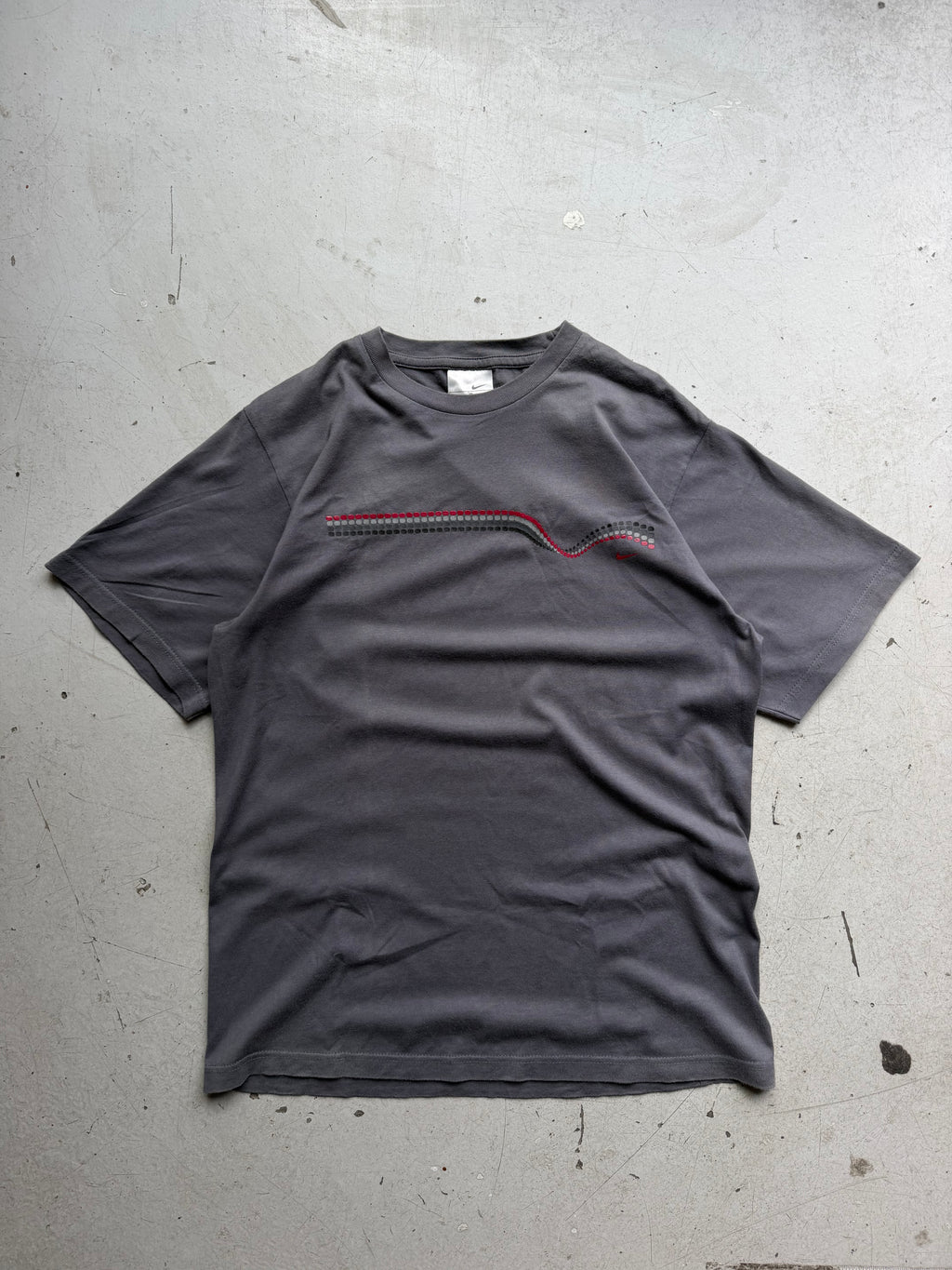 Nike | Graphic T-shirt | Grå | M