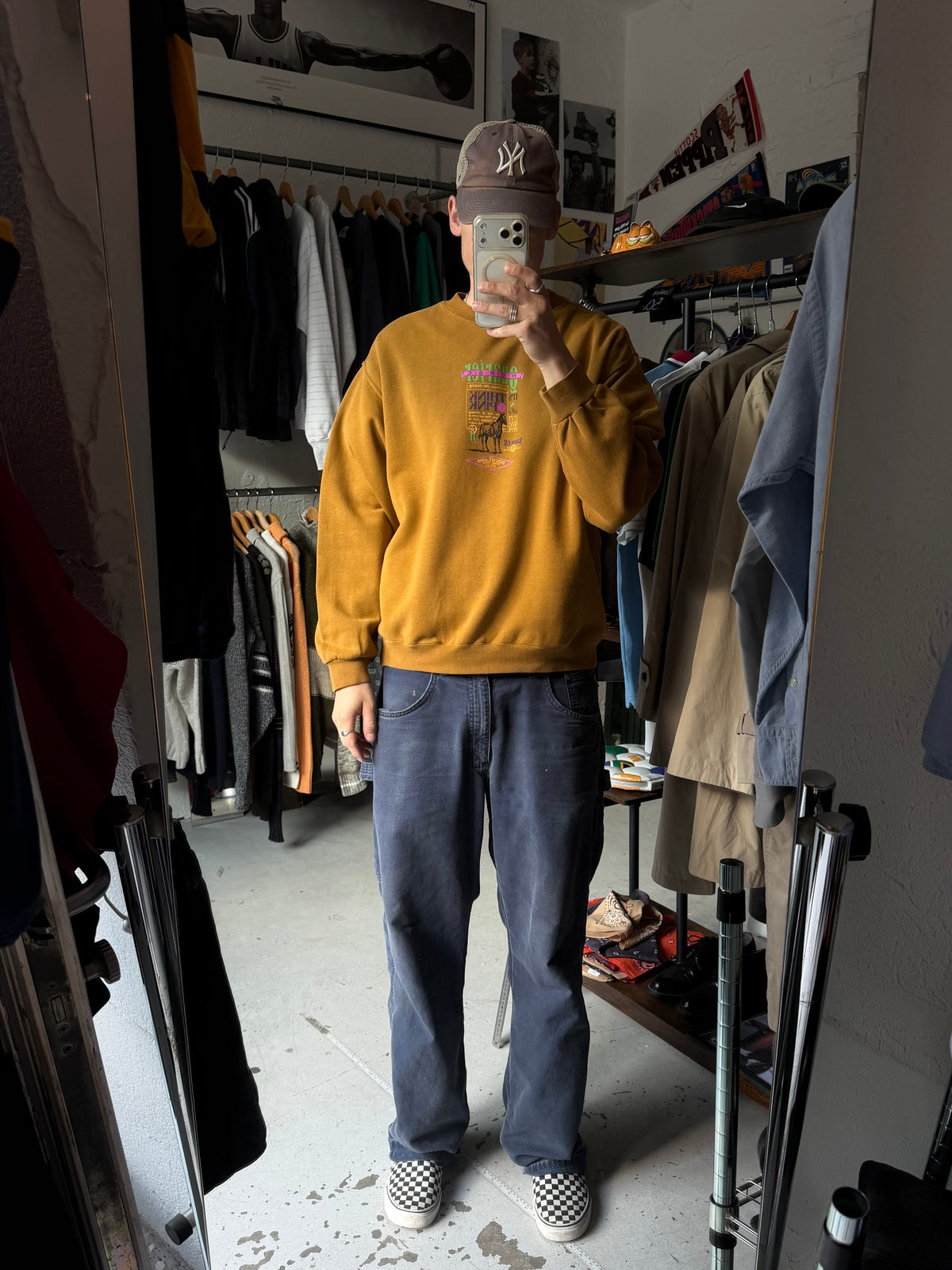 Think Pink | Vintage graphic sweatshirt | Brun | L