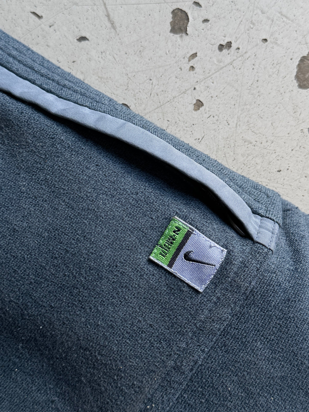 Nike ACG | Vintage sweatshirt med lomme | Grå | M
