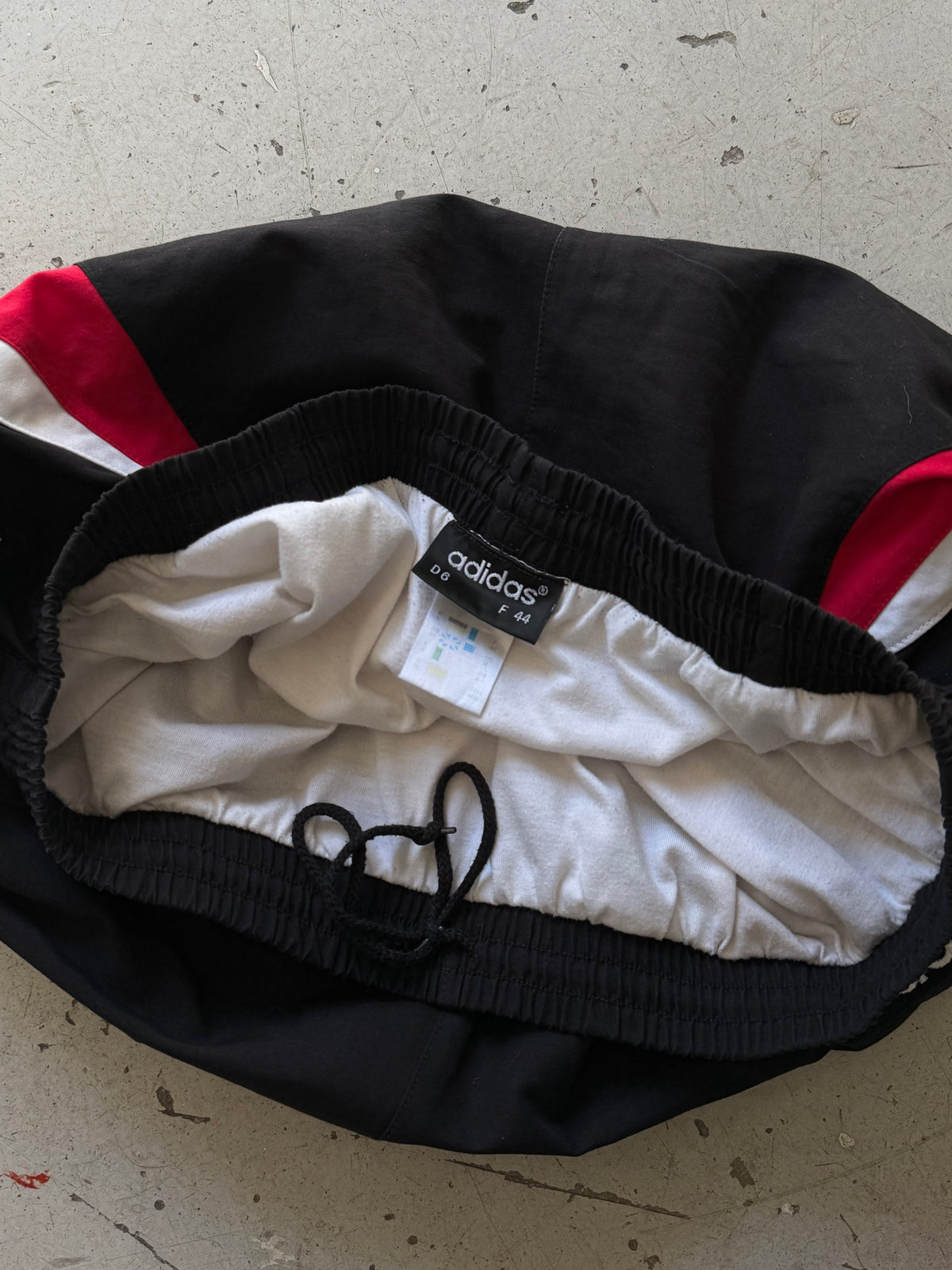 Adidas | Vintage sportsshorts | Sort | M