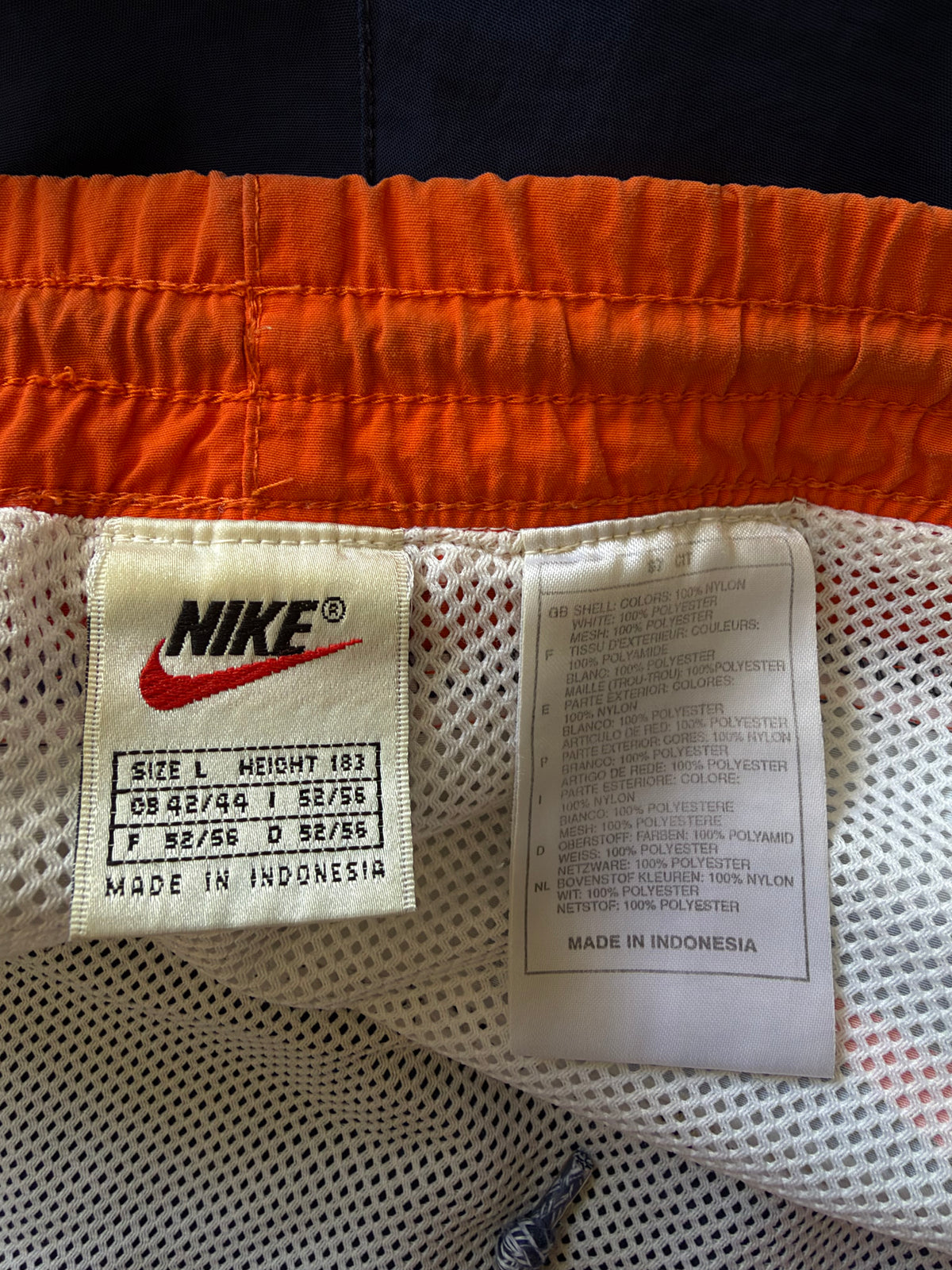 Nike | Vintage colorblock shorts | Navy | L