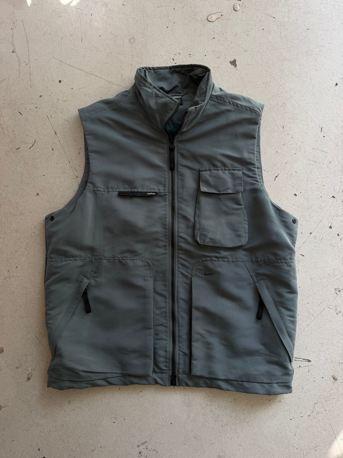 Nike | Vintage utility vest | Grågrøn | M