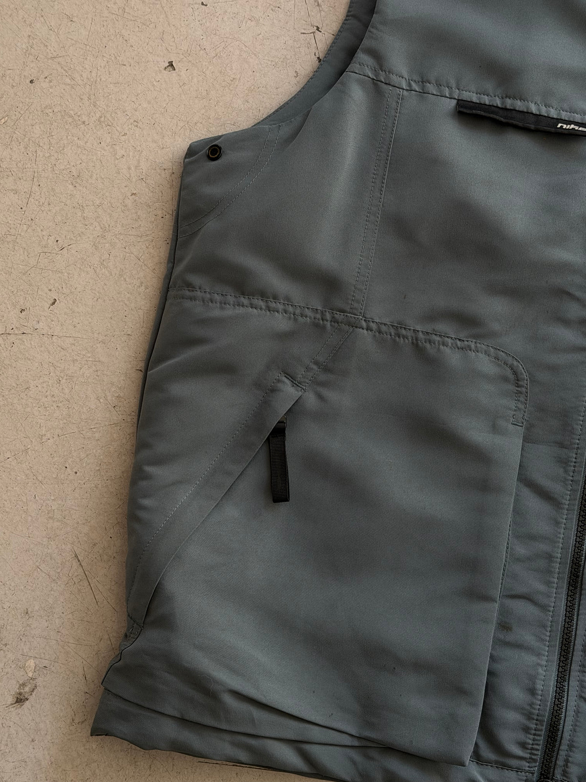 Nike | Vintage utility vest | Grågrøn | M