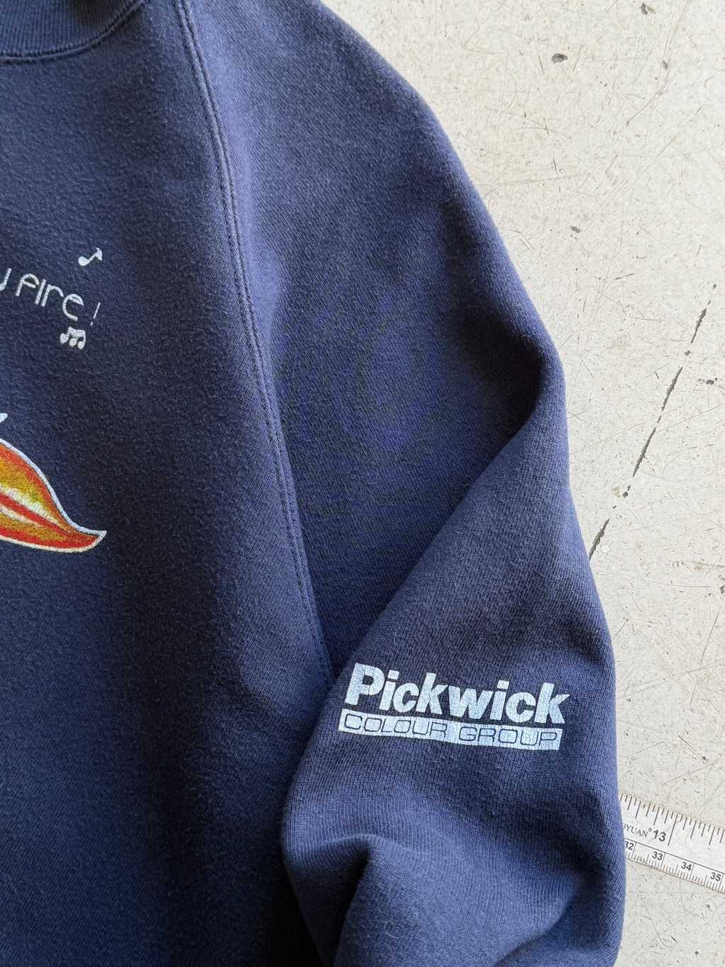 Vintage graphic sweatshirt | Navy | L