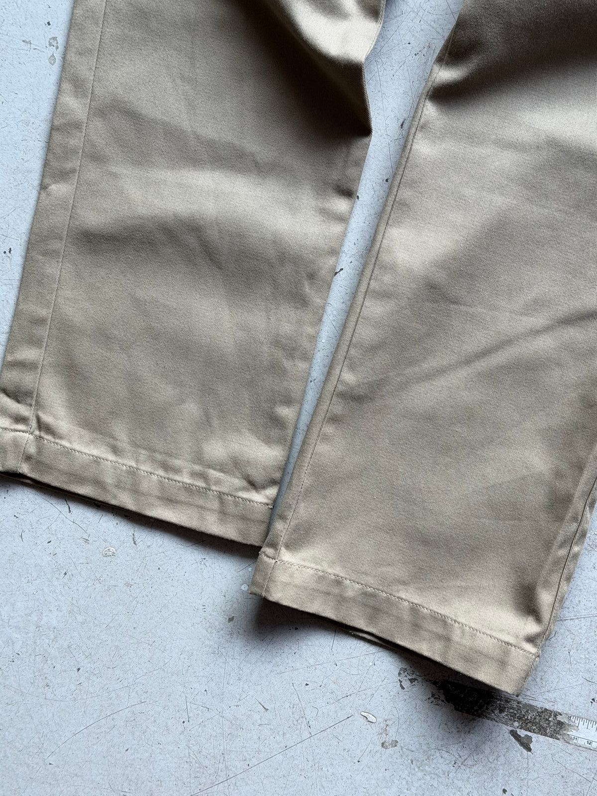 Carhartt WIP | Master Pant chinos | Khaki | W34/L34