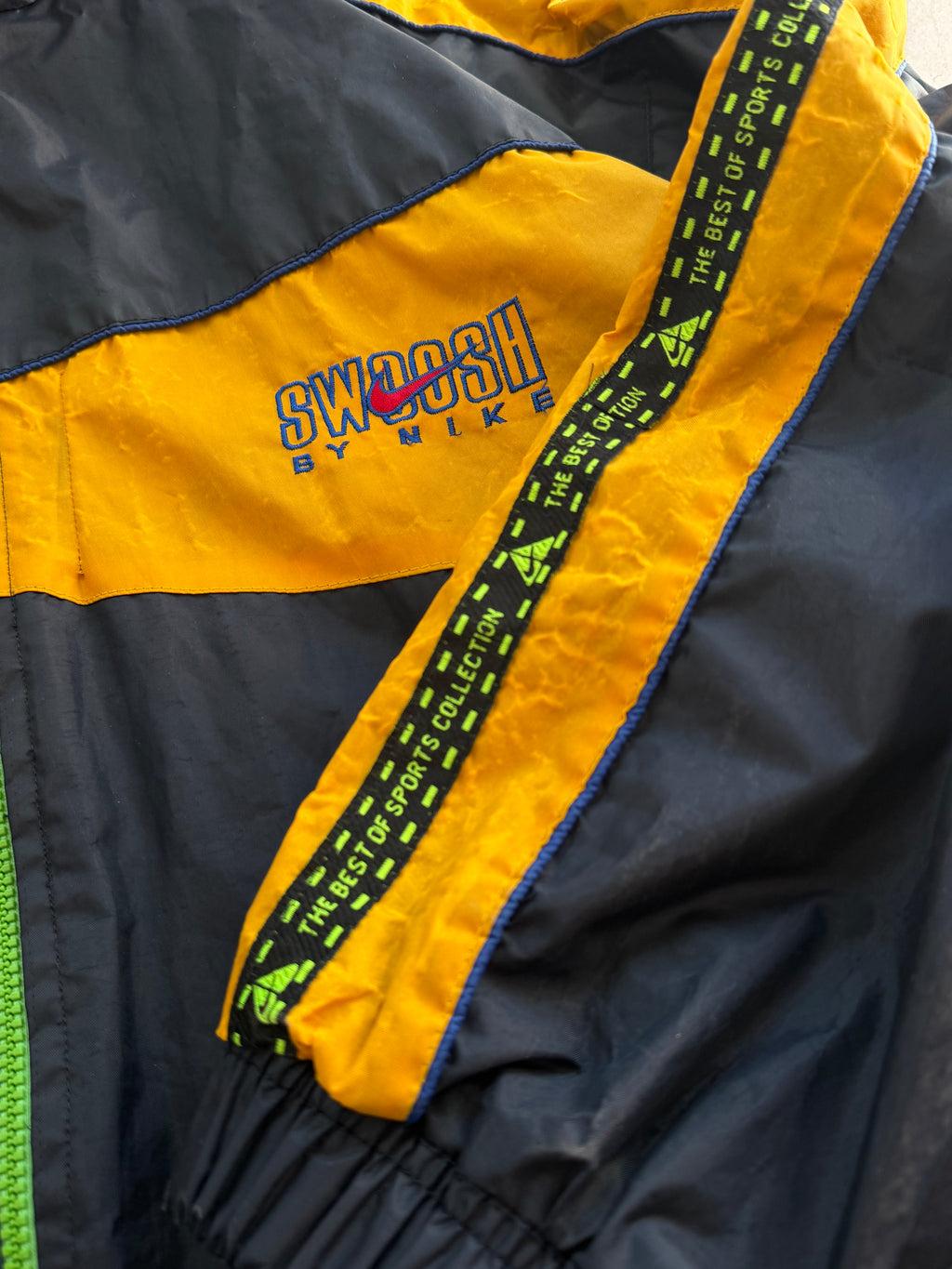 Nike | Vintage Swoosh Windbreaker | Navy/gul | L