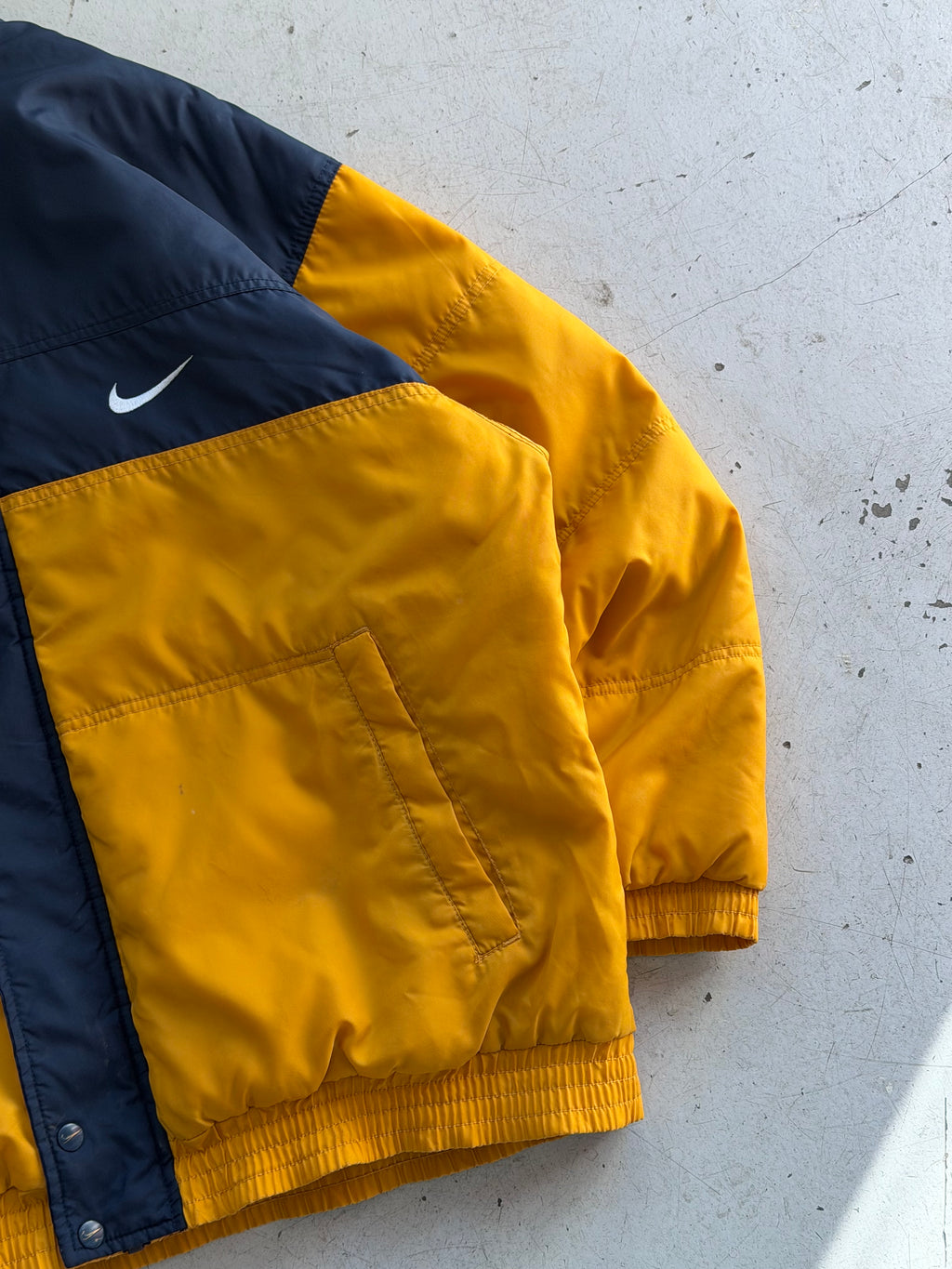 Nike | Vintage Puffer Jakke | Navy/gul | L
