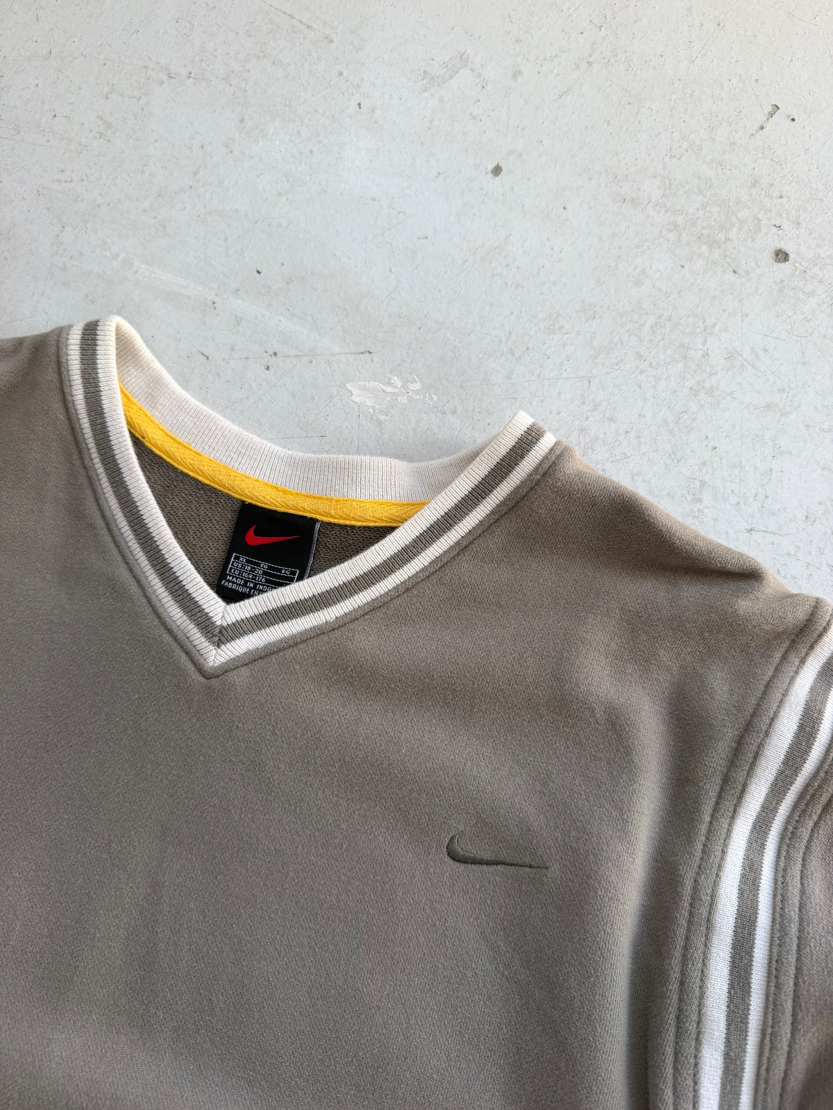 Nike | Vintage langærmet trøje | Grå/hvid | S