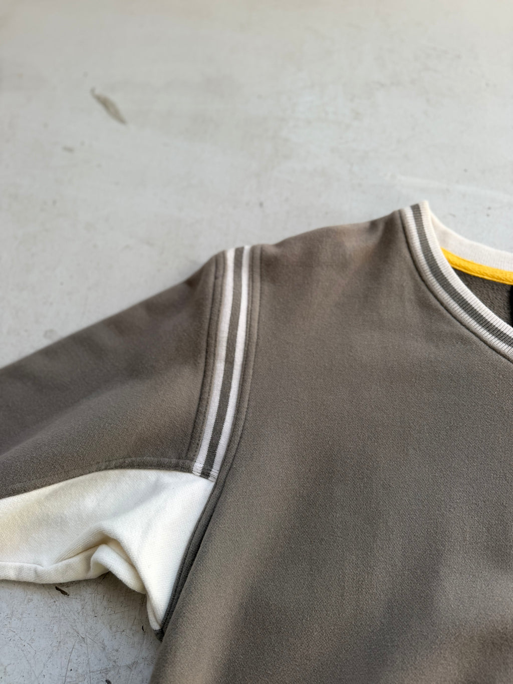 Nike | Vintage langærmet trøje | Grå/hvid | S