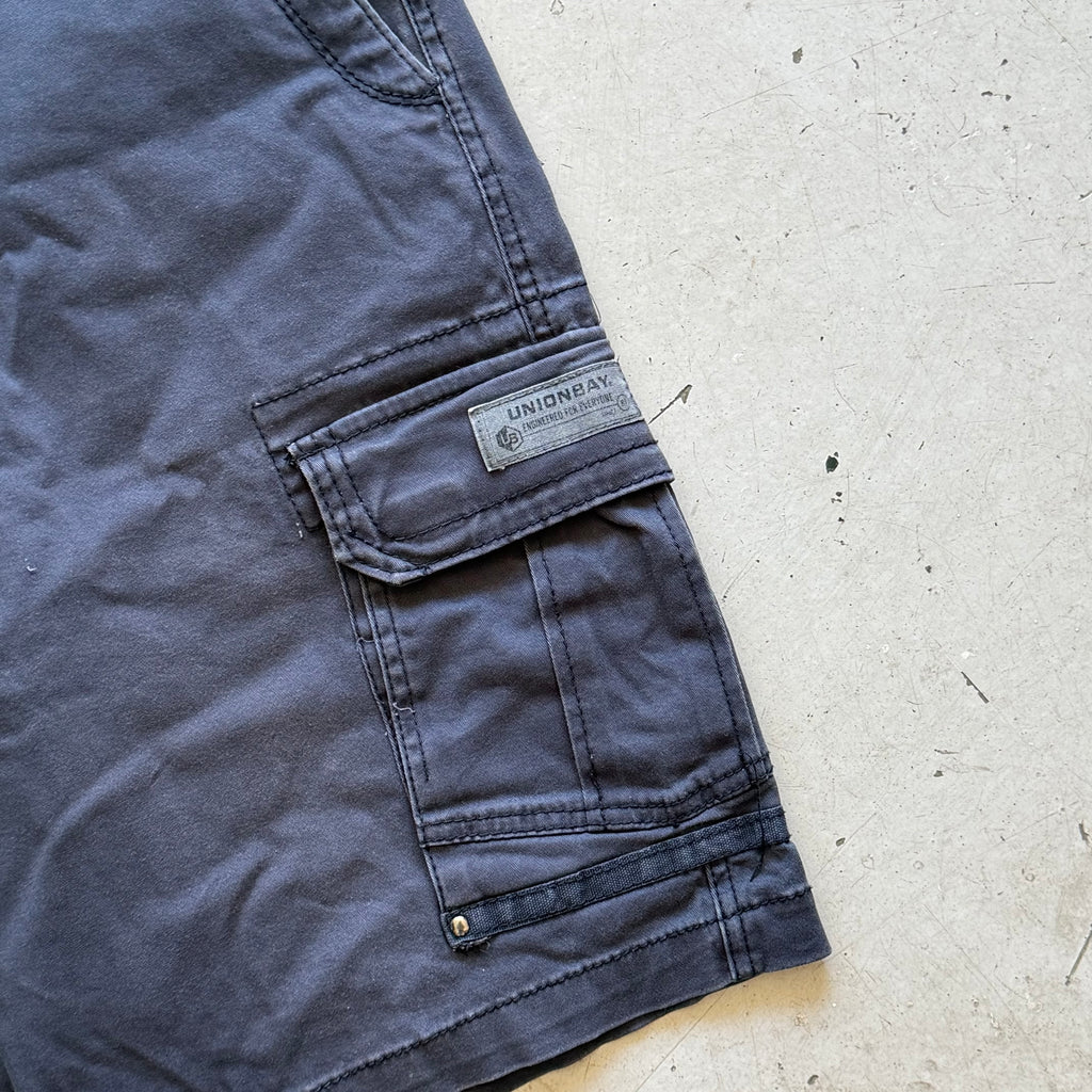 W36 | cargo shorts | Navy |