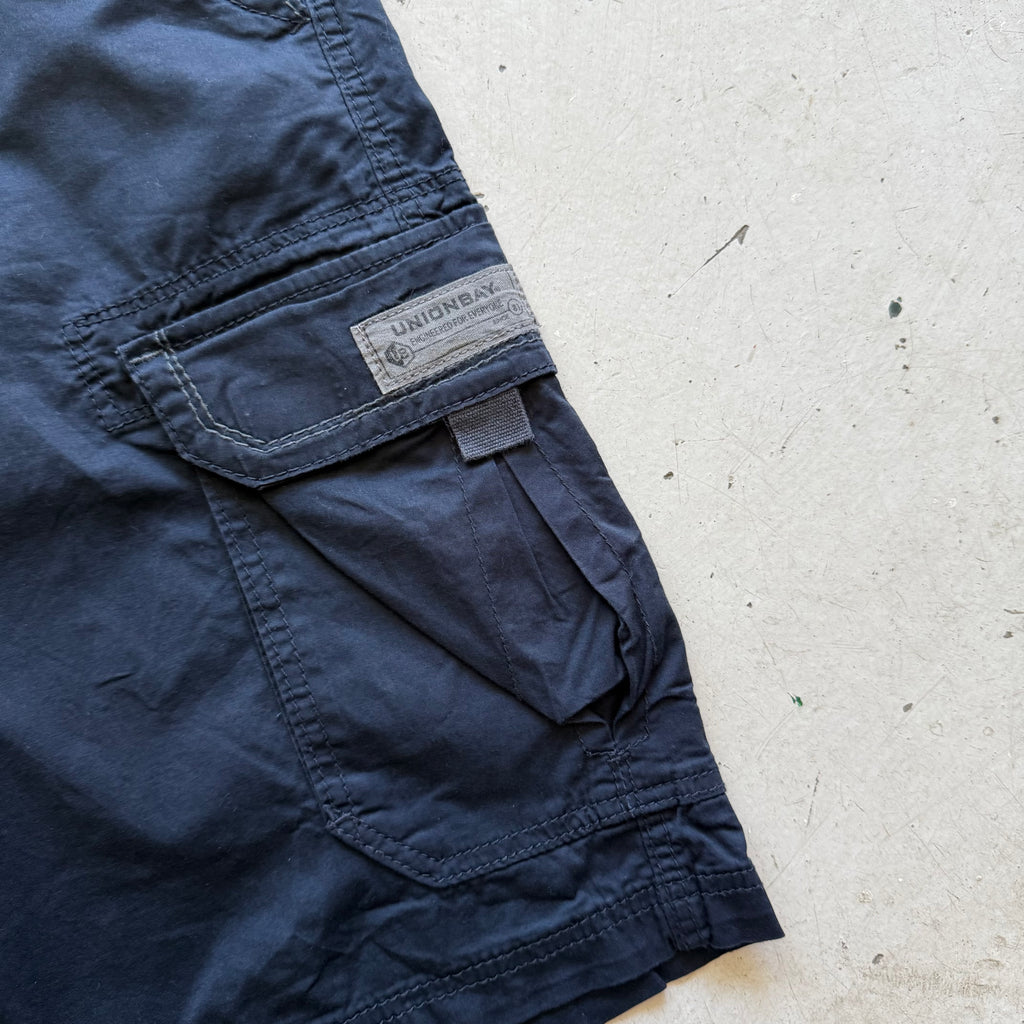 W38 | cargo shorts | Navy|