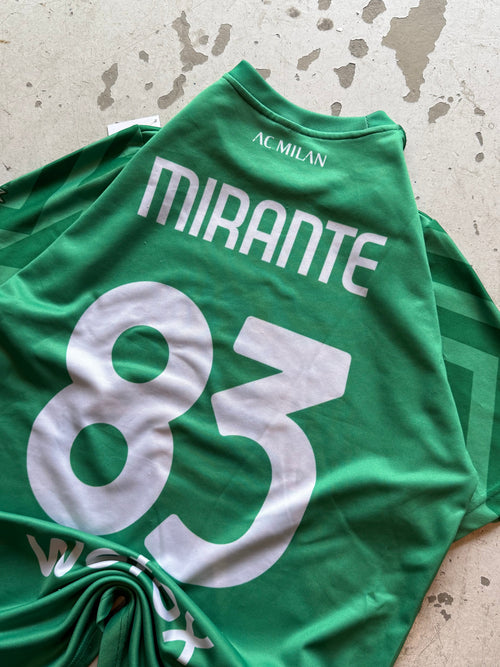 AC Milan Secondhand Fodboldtrøje – Replica 2022/2023 - Medium - Re:Junk Vintage