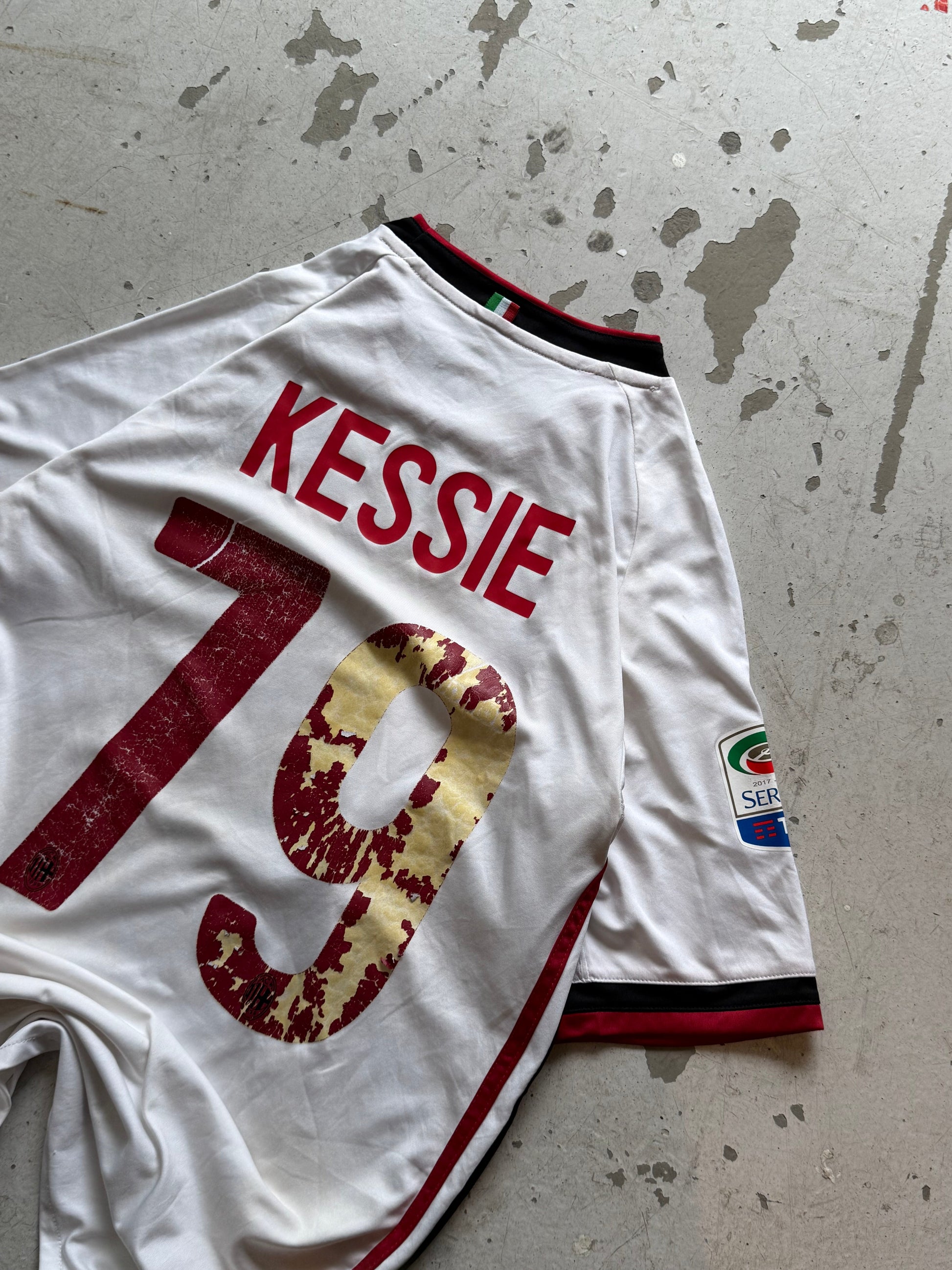 AC Milan Vintage Fodboldtrøje – 2017/2018 - Medium - Re:Junk Vintage