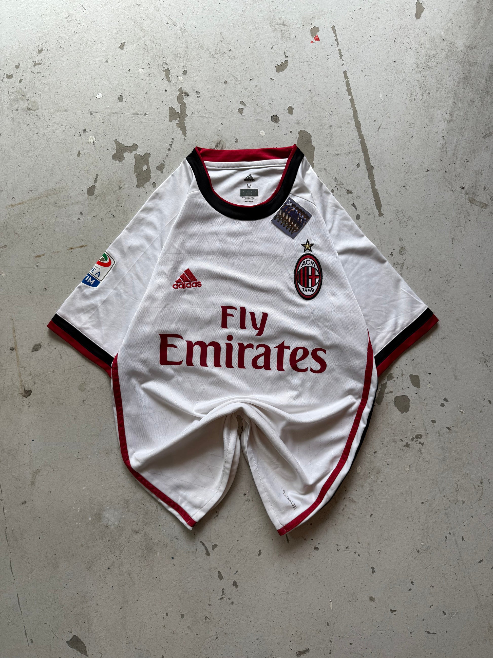 AC Milan Vintage Fodboldtrøje – 2017/2018 - Medium - Re:Junk Vintage