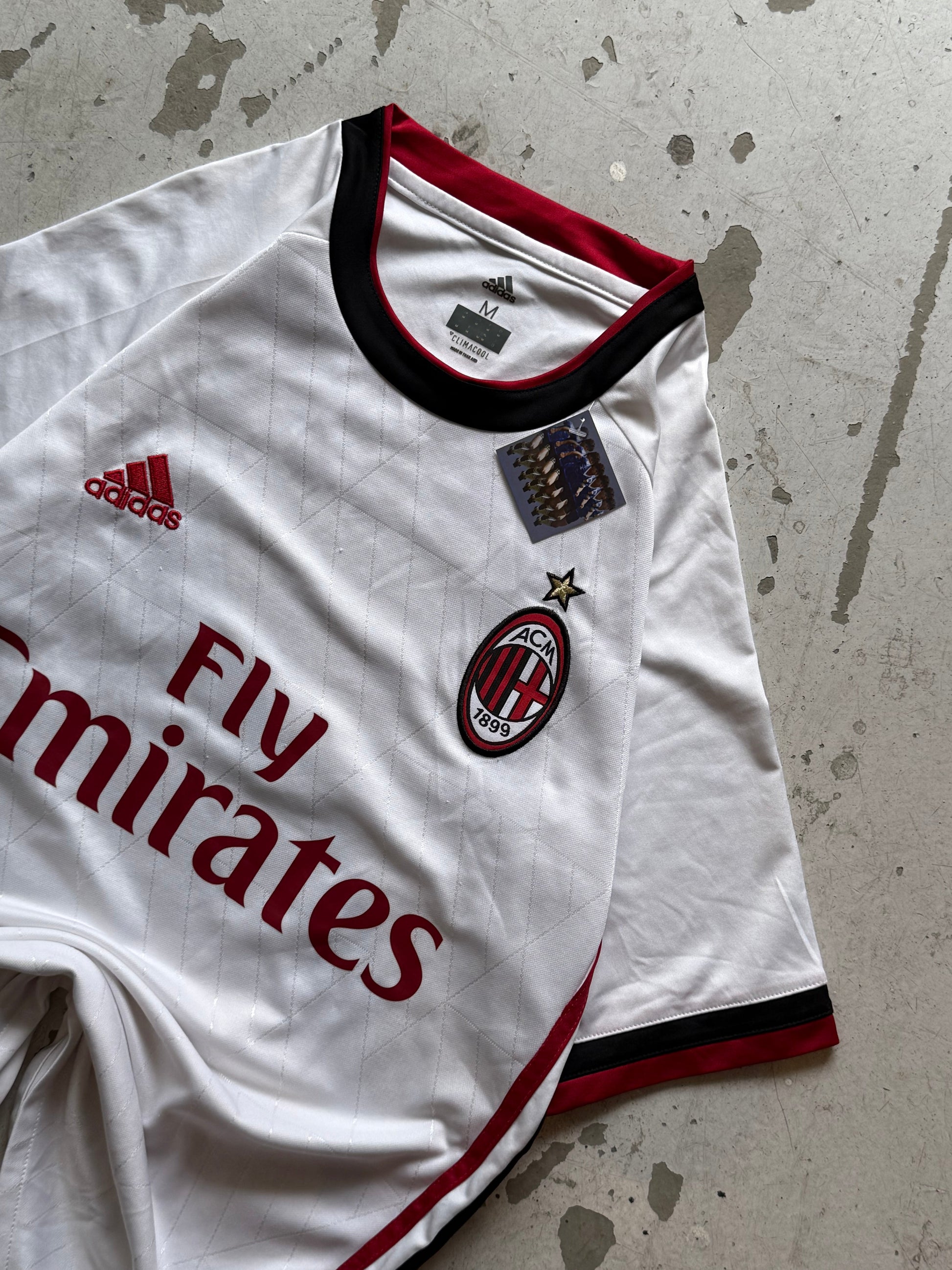 AC Milan Vintage Fodboldtrøje – 2017/2018 - Medium - Re:Junk Vintage