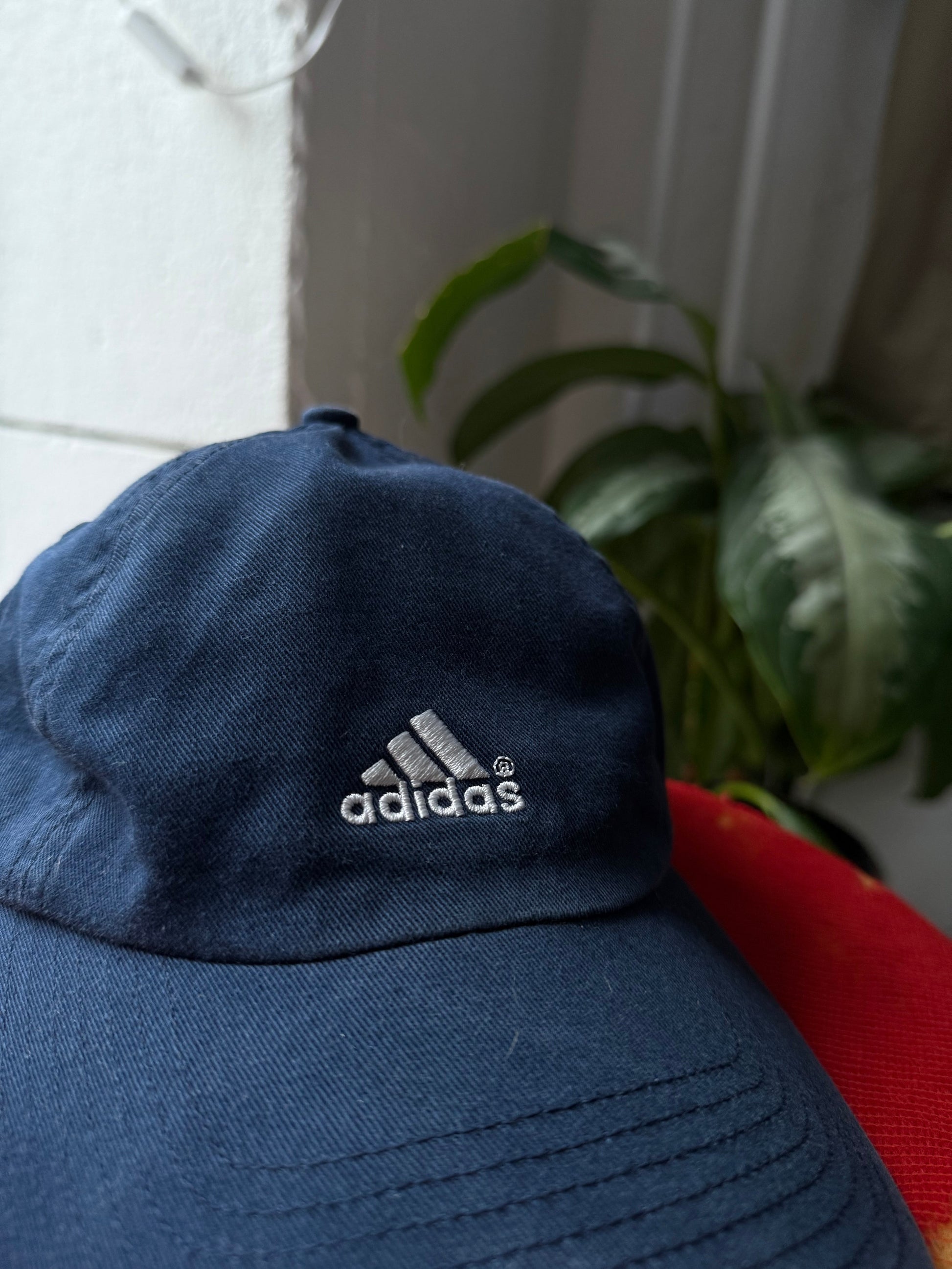 Adidas | baseball cap | sort | one size - Re:Junk Vintage