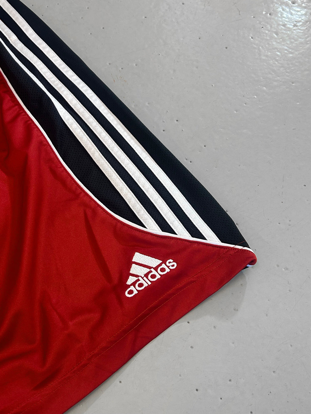Adidas Basket Shorts - XL - Re:Junk Vintage