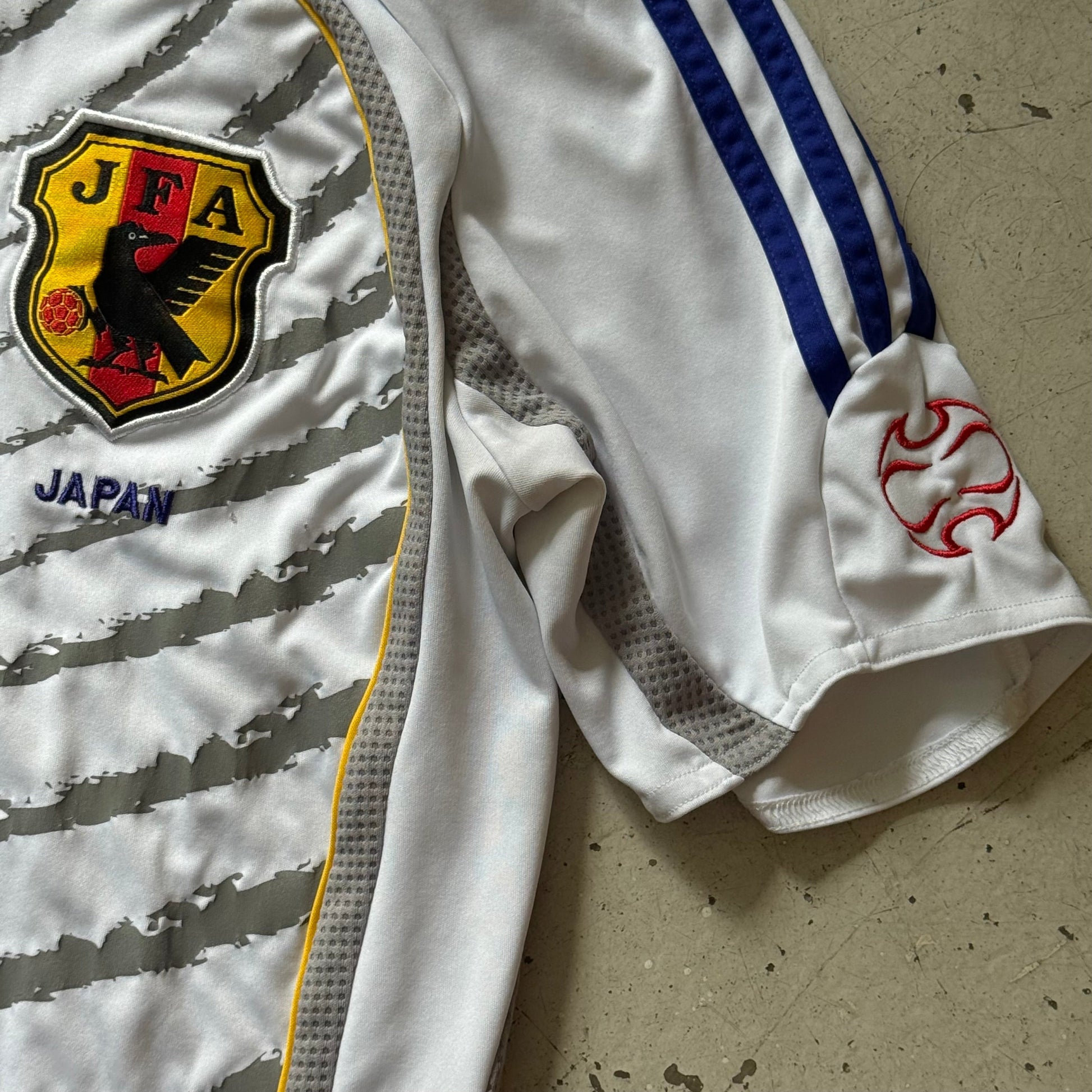 Adidas | Japan landsholdstrøje 2006 | hvid | S - Re:Junk Vintage